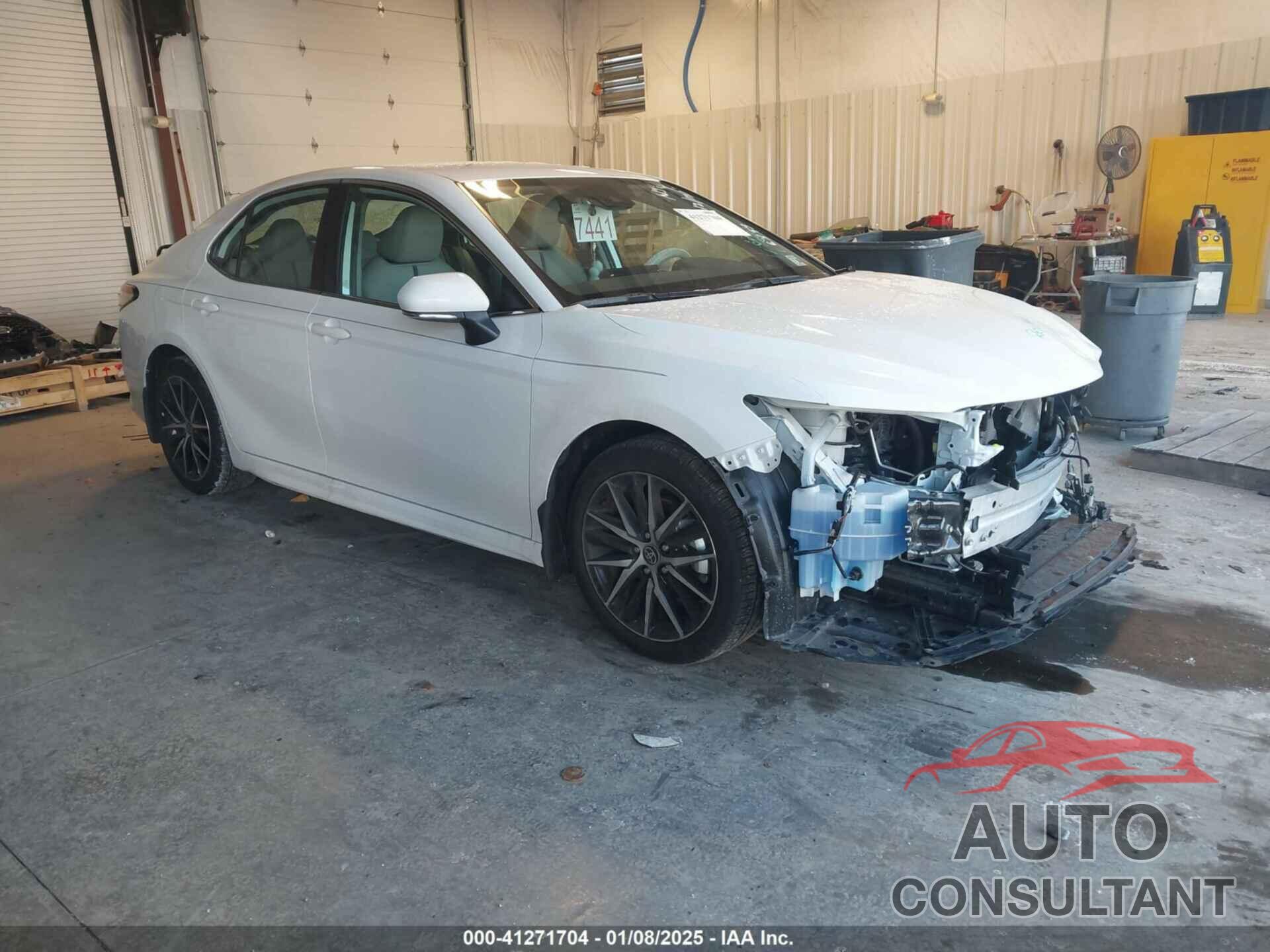 TOYOTA CAMRY 2023 - 4T1G11BK5PU106393