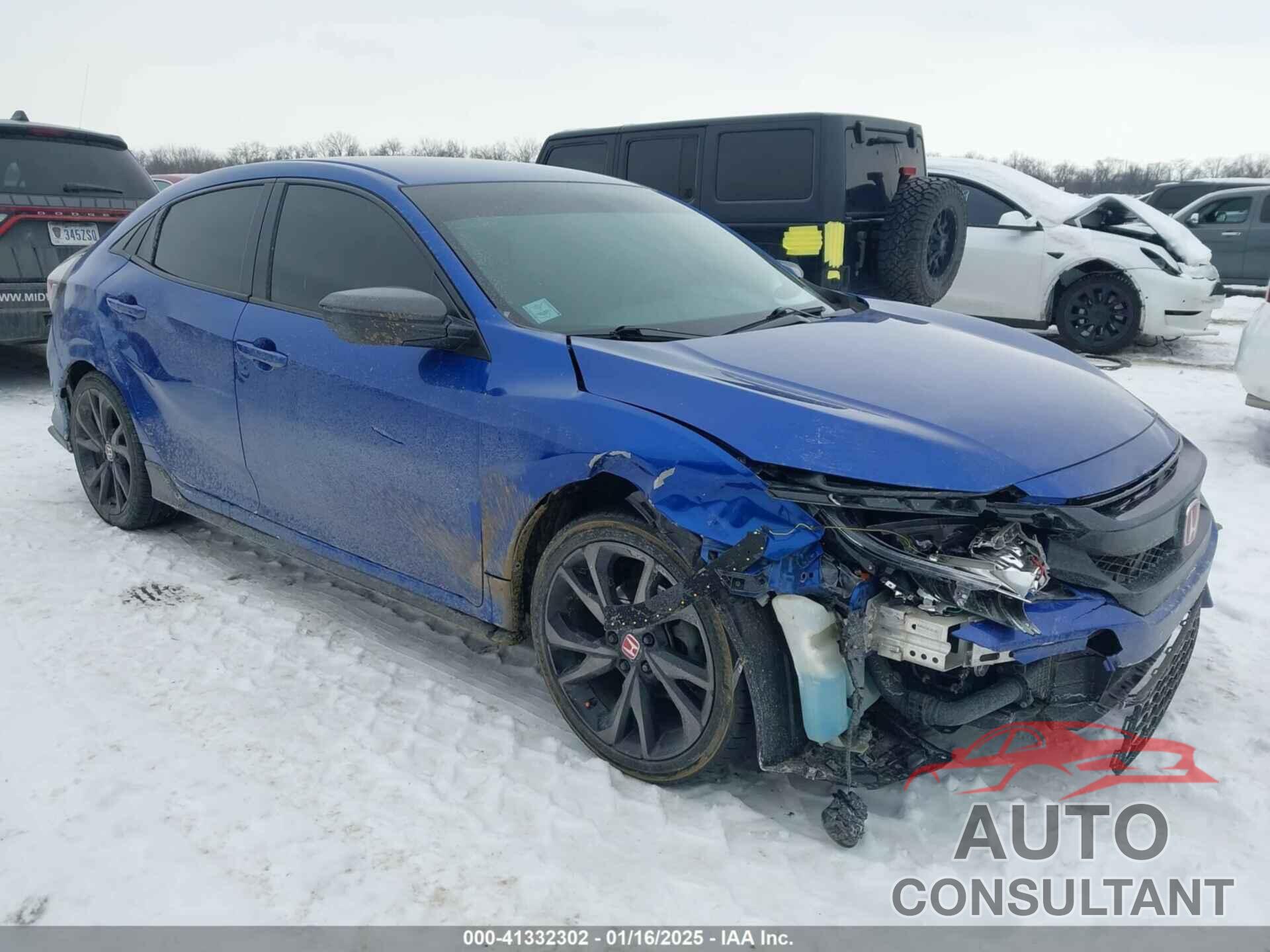 HONDA CIVIC 2018 - SHHFK7G41JU223395