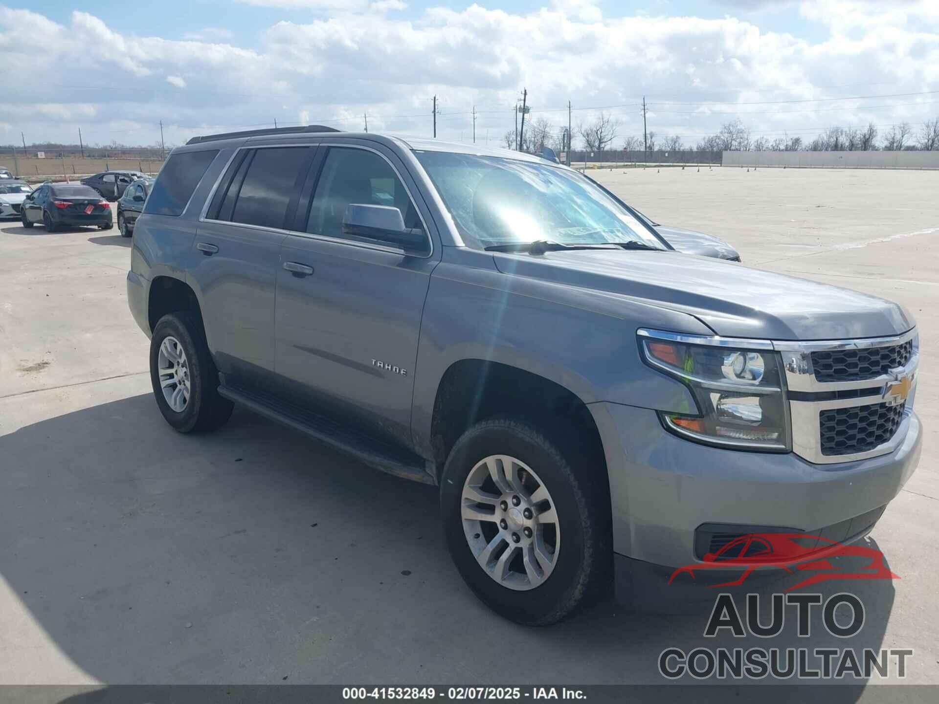 CHEVROLET TAHOE 2019 - 1GNSKAKC7KR347704