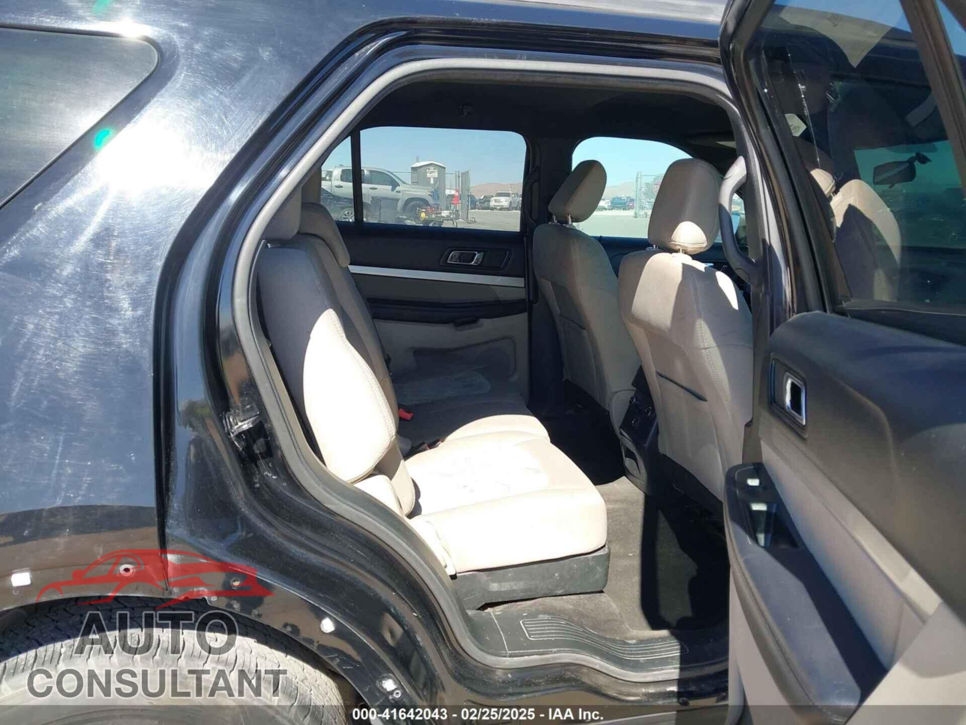 FORD EXPLORER 2018 - 1FM5K7B8XJGB78093