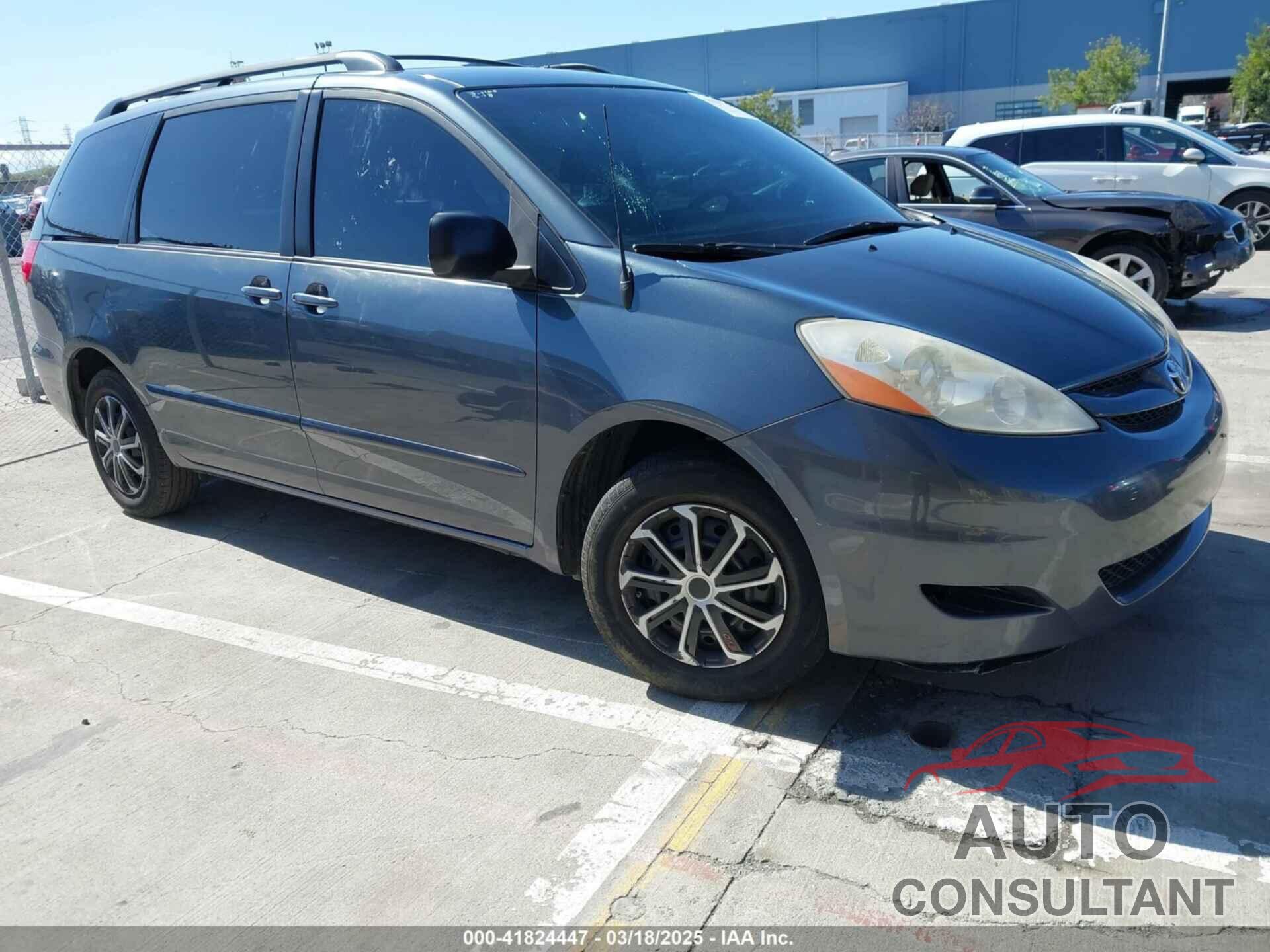 TOYOTA SIENNA 2010 - 5TDKK4CC1AS325304