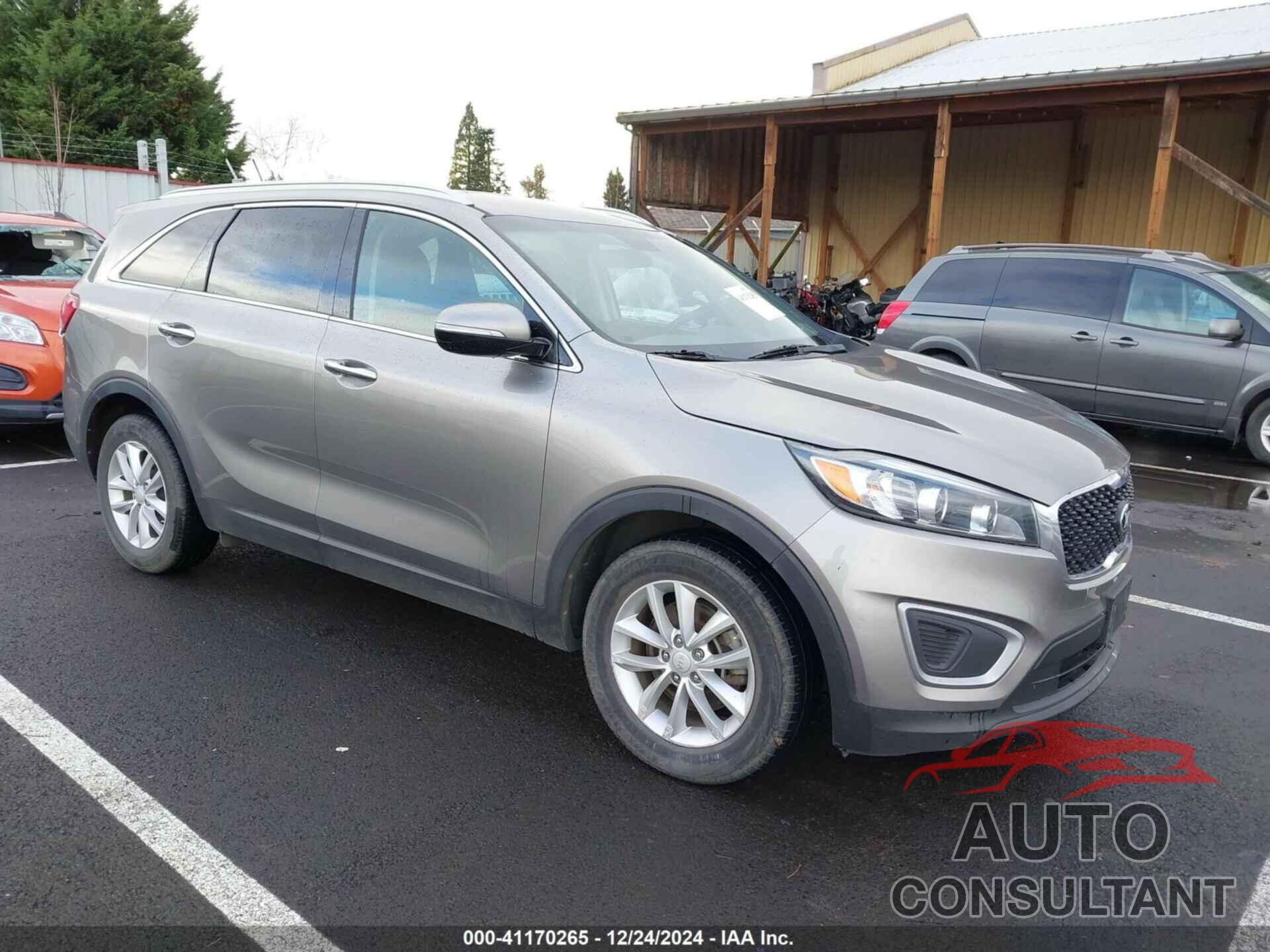 KIA SORENTO 2017 - 5XYPG4A38HG257956