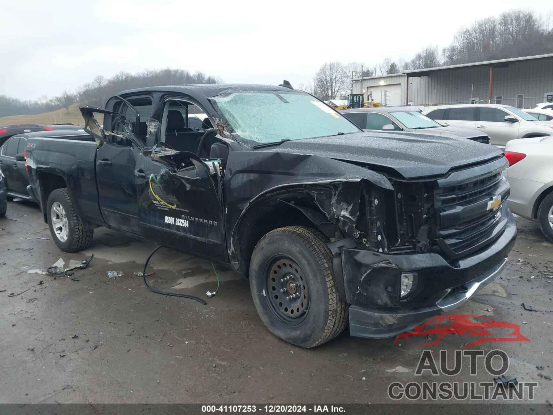 CHEVROLET SILVERADO 2018 - 1GCVKREC2JZ361282