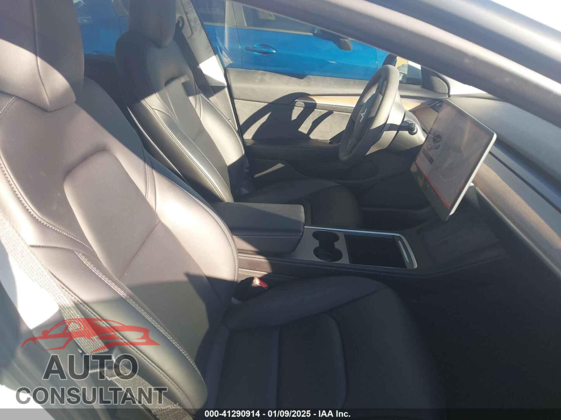 TESLA MODEL 3 2021 - 5YJ3E1EB0MF010078