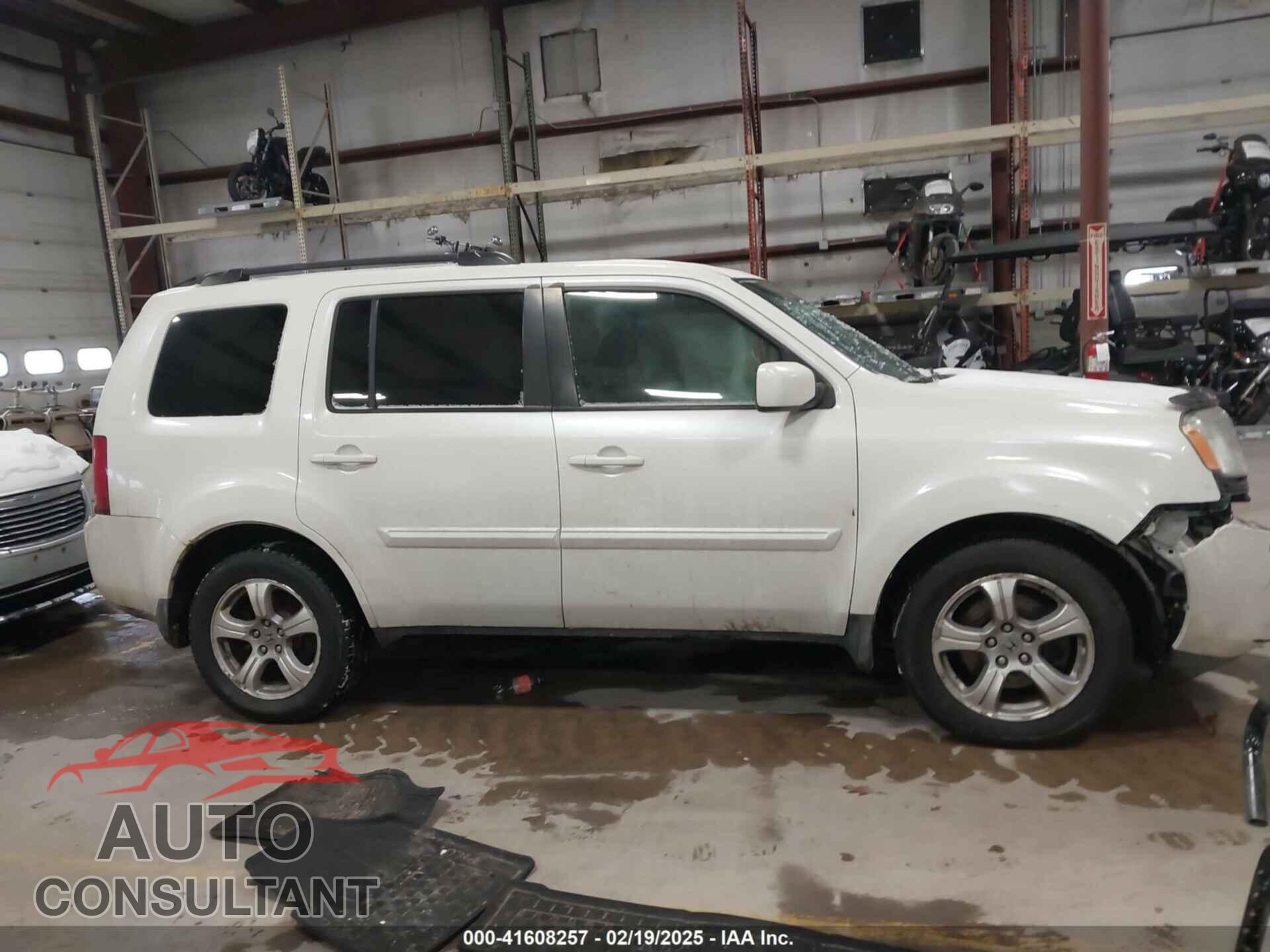 HONDA PILOT 2013 - 5FNYF4H50DB504810