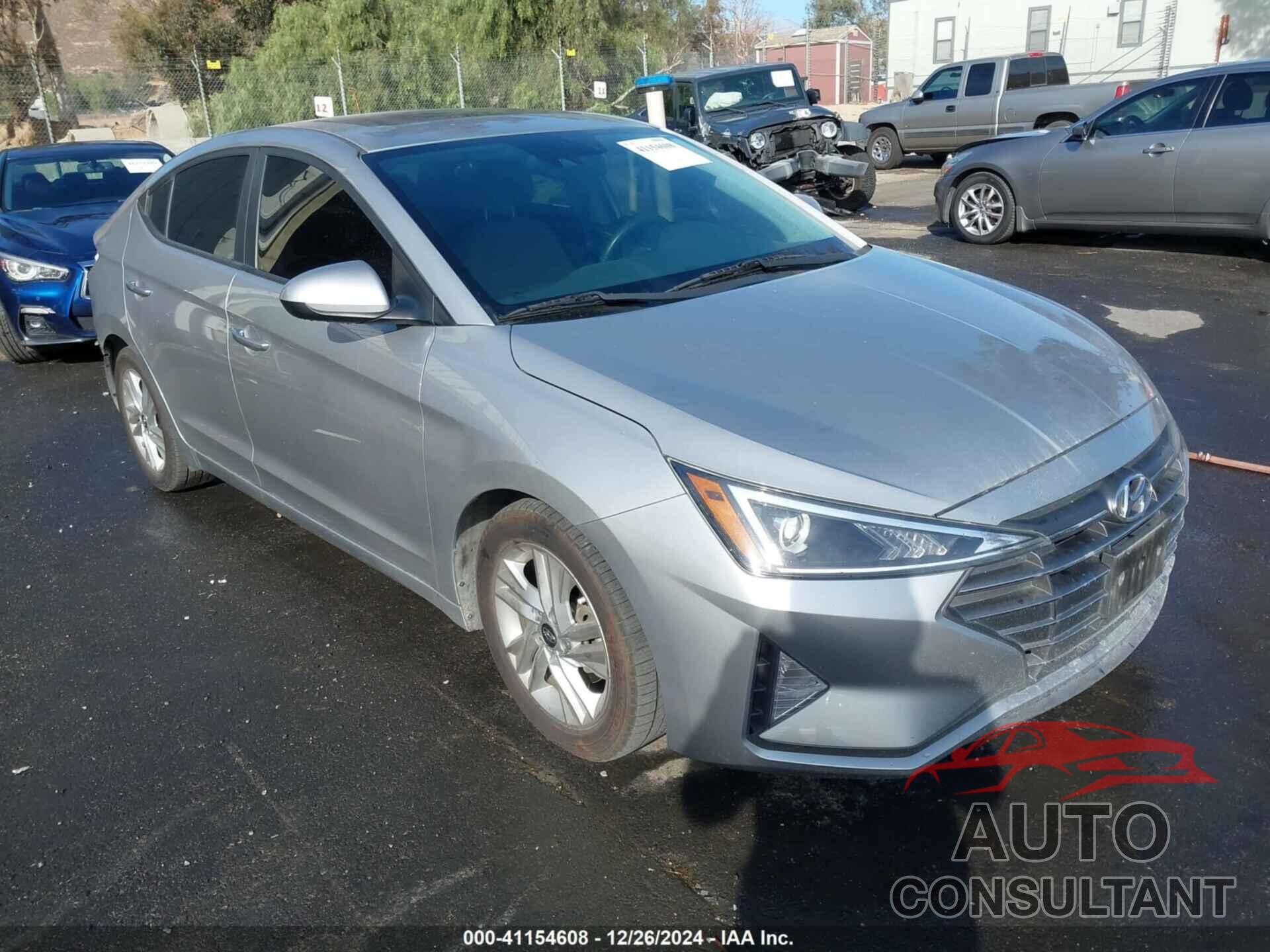 HYUNDAI ELANTRA 2020 - 5NPD84LF3LH599050