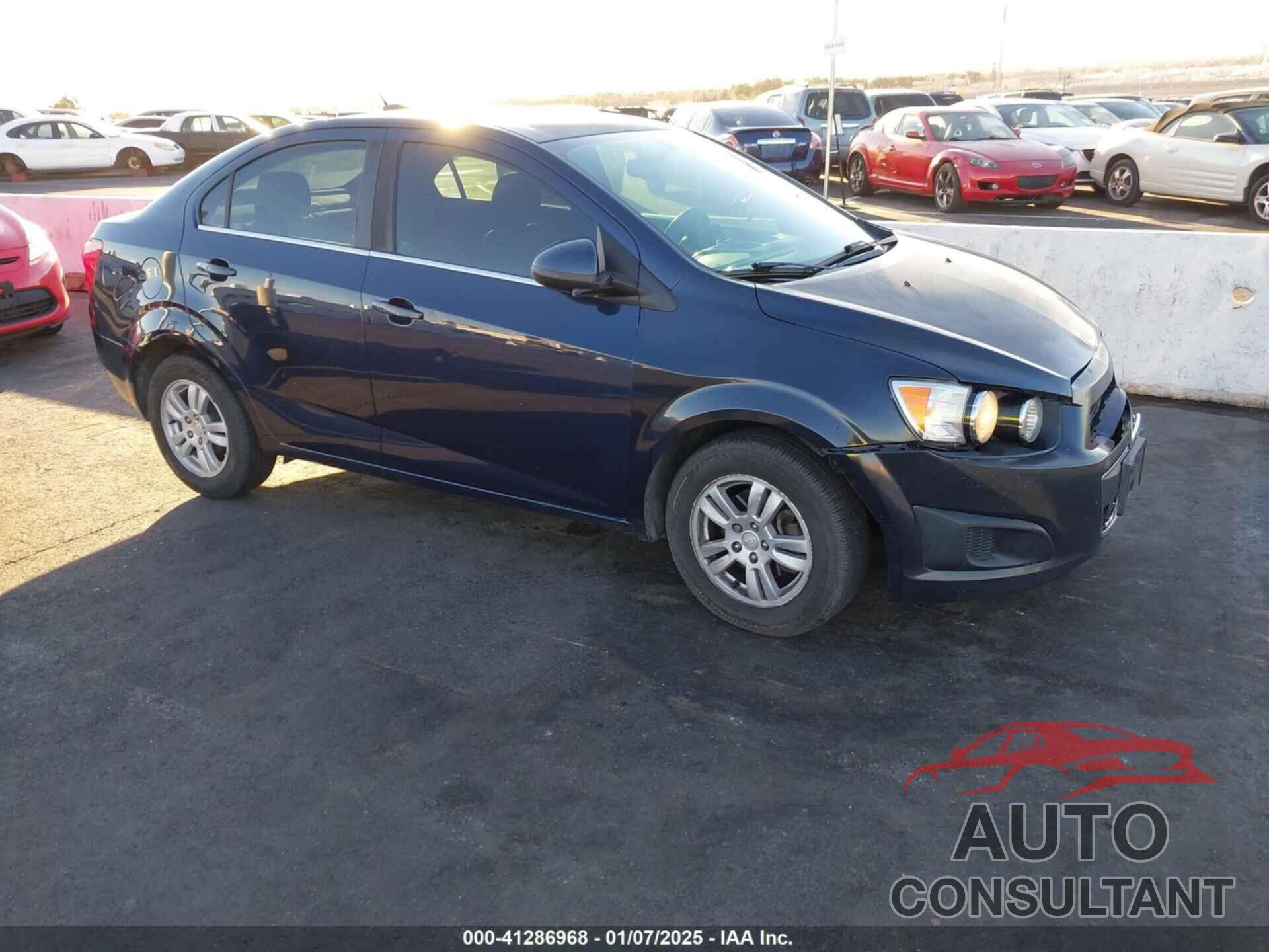 CHEVROLET SONIC 2015 - 1G1JC5SH9F4158326