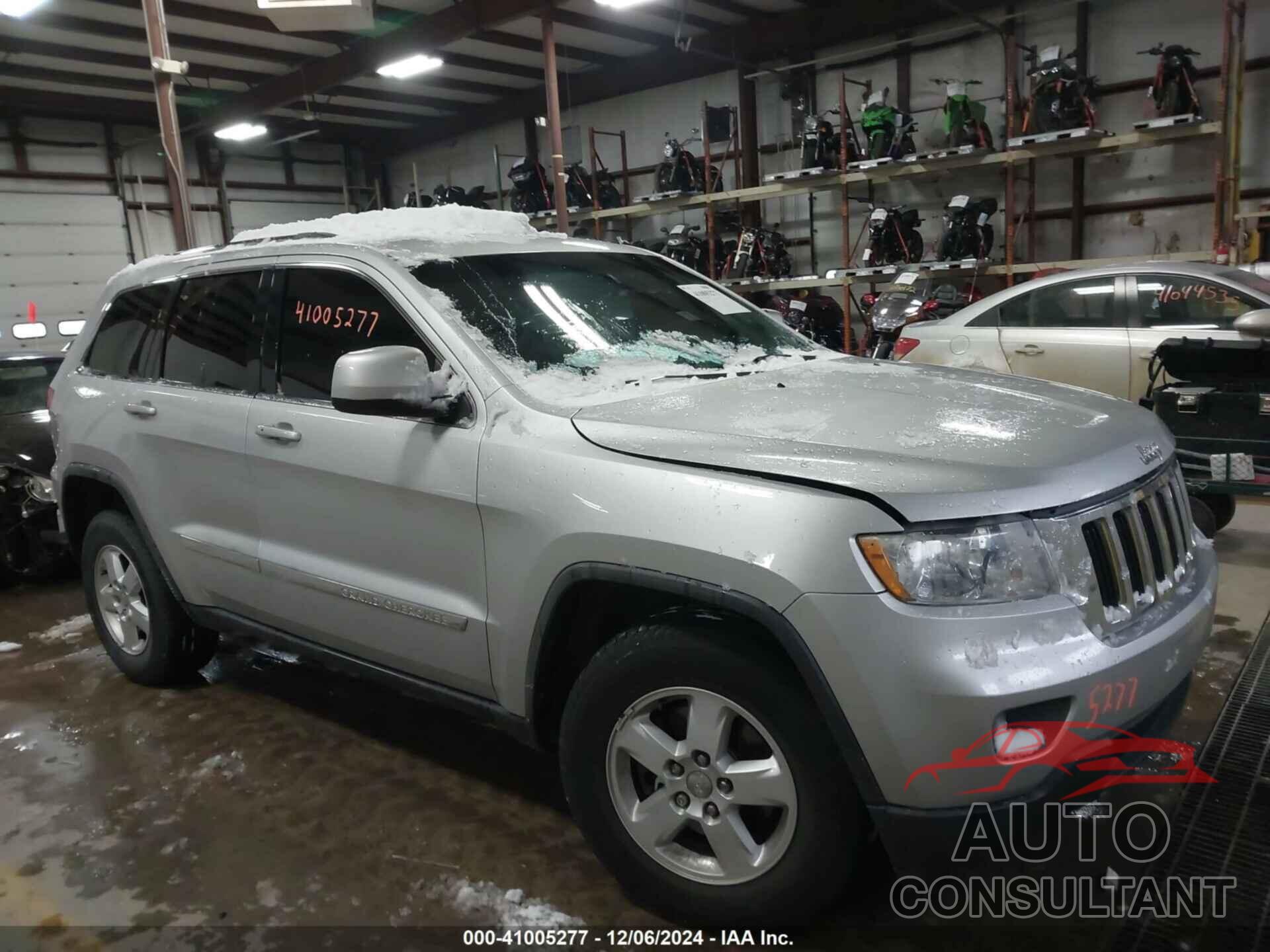 JEEP GRAND CHEROKEE 2011 - 1J4RR4GG9BC509135
