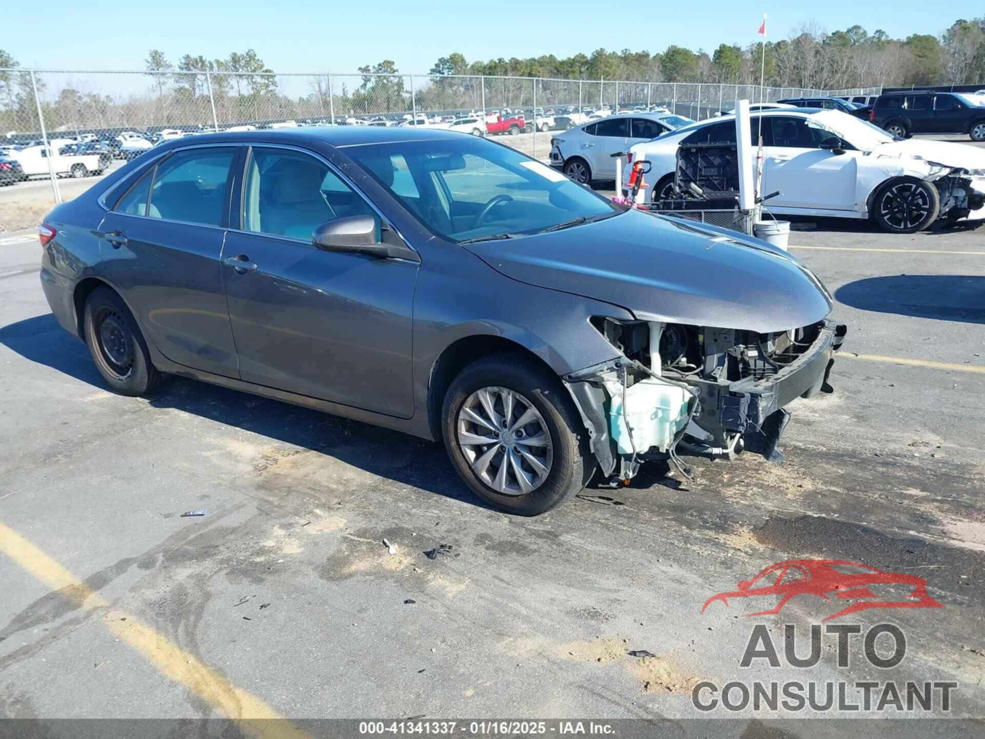 TOYOTA CAMRY 2016 - 4T4BF1FK2GR567577