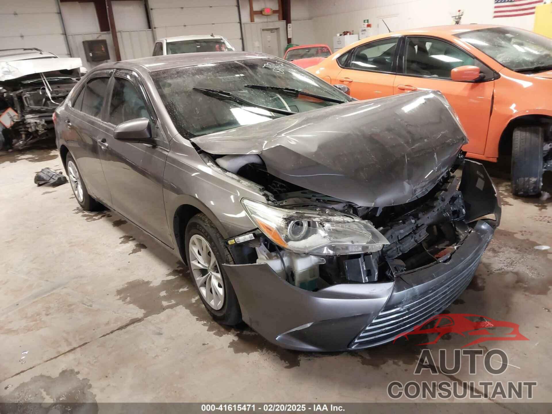 TOYOTA CAMRY 2015 - 4T4BF1FK6FR465360