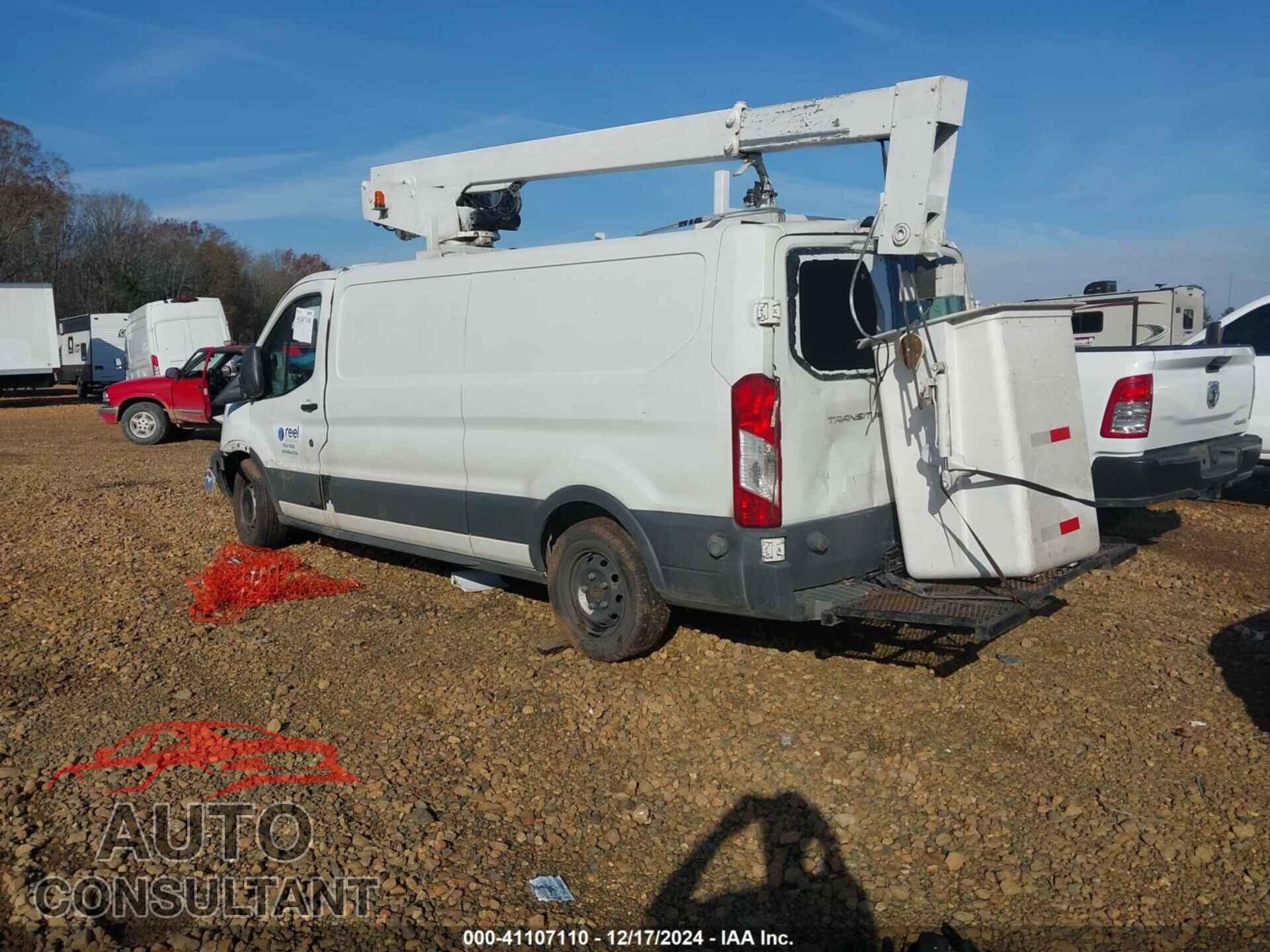 FORD TRANSIT-150 2015 - 1FTNE2YM6FKB15158