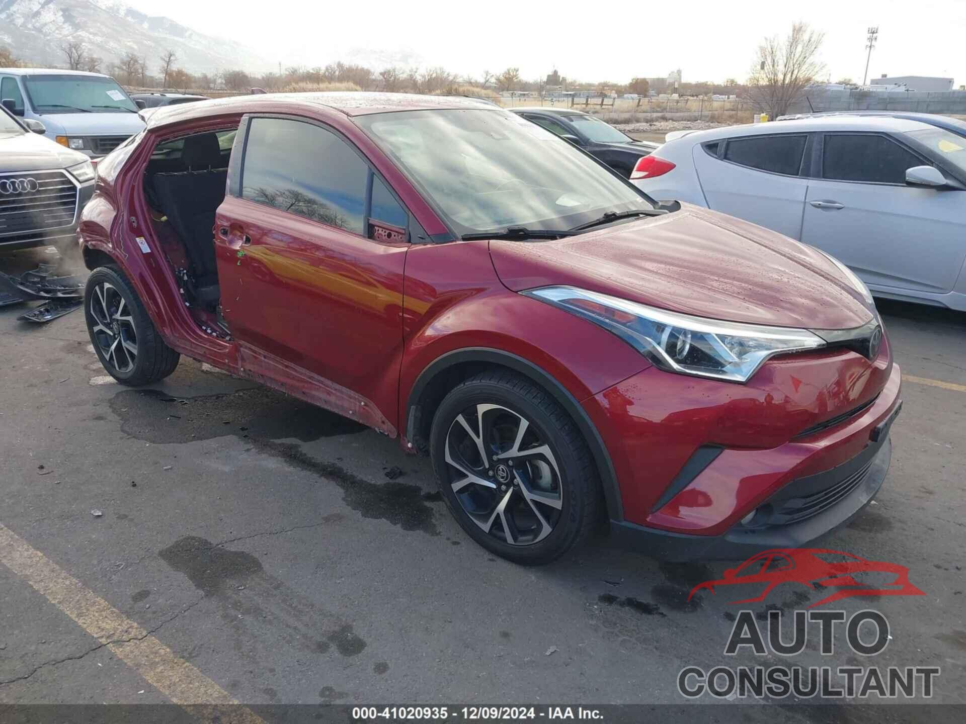 TOYOTA C-HR 2018 - NMTKHMBX2JR025112