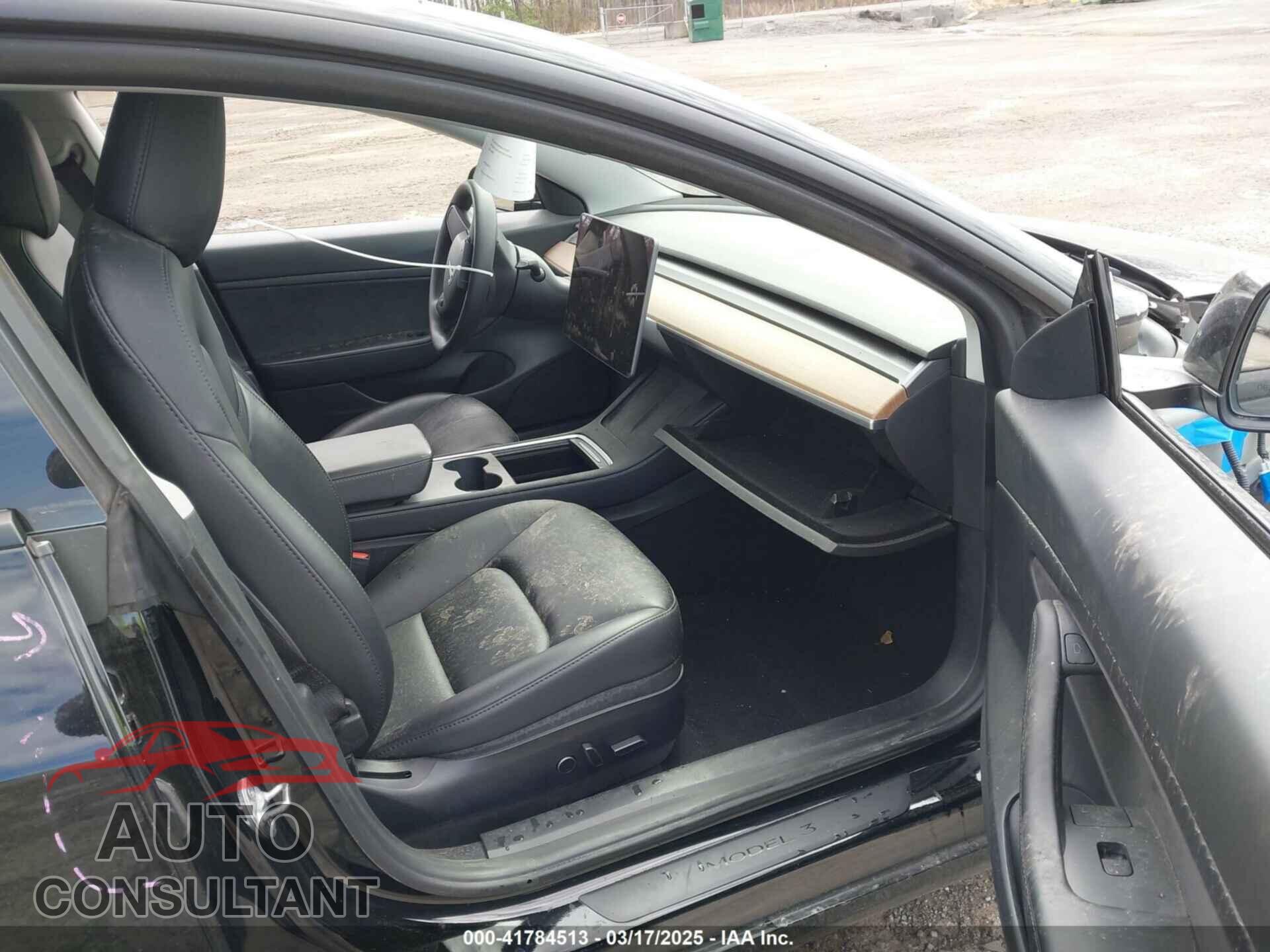TESLA MODEL 3 2021 - 5YJ3E1EA1MF857568