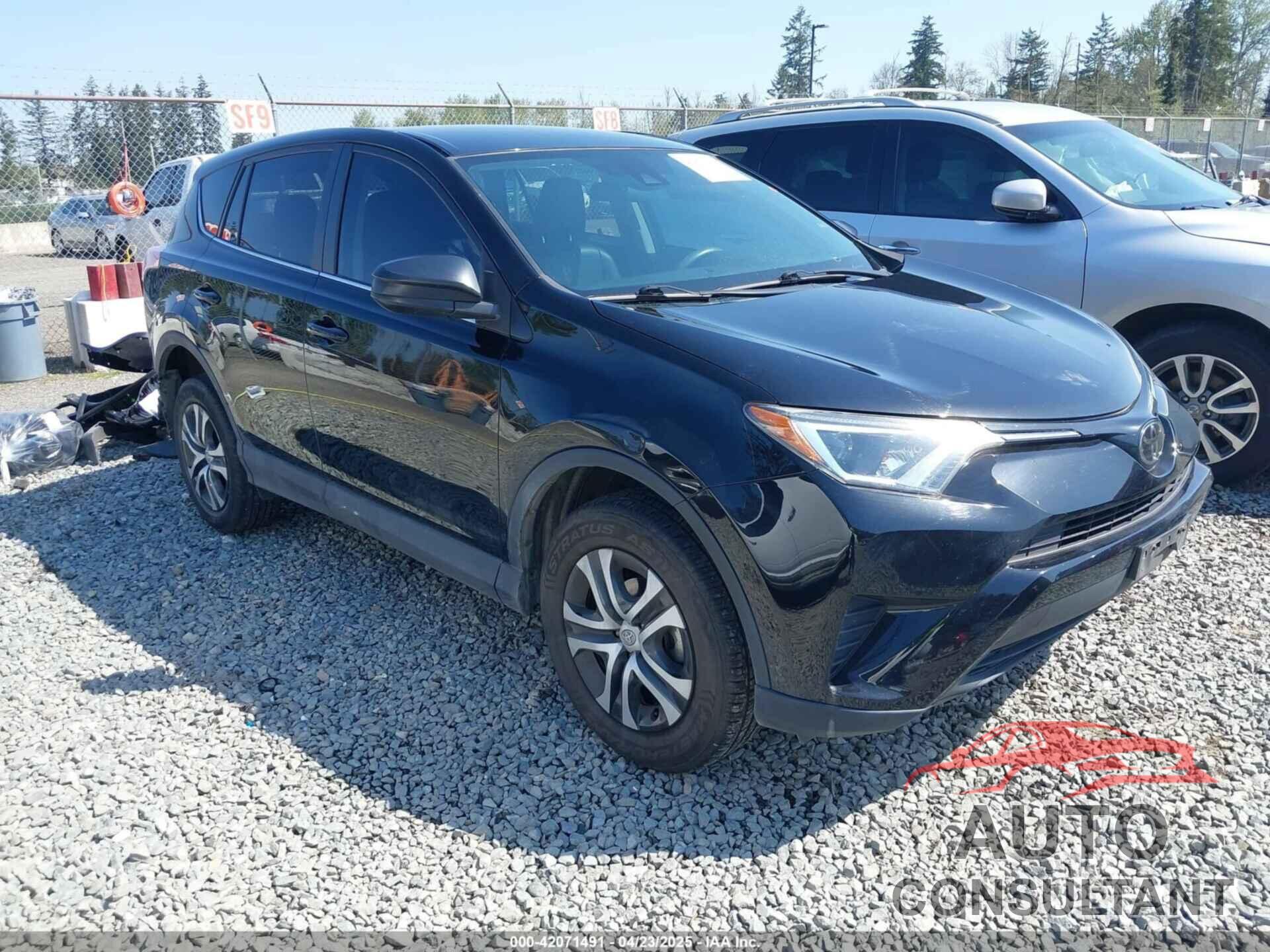TOYOTA RAV4 2018 - 2T3BFREV7JW736883