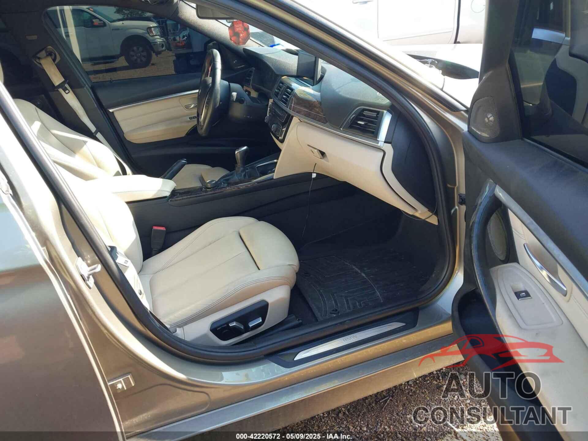 BMW 328I 2016 - WBA8E7C53GK415555
