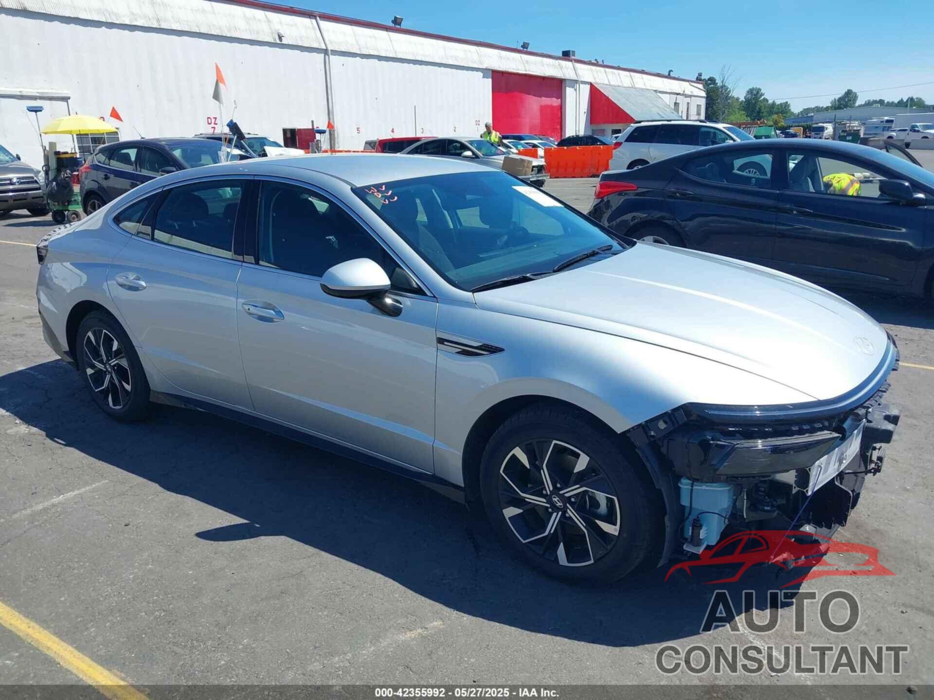 HYUNDAI SONATA 2024 - KMHL64JA7RA427284