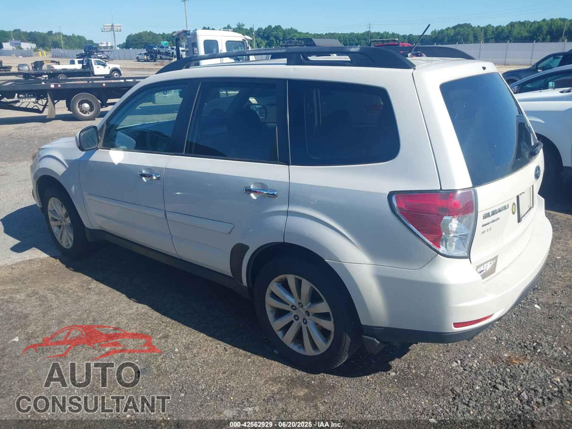 SUBARU FORESTER 2011 - JF2SHAEC8BH749600