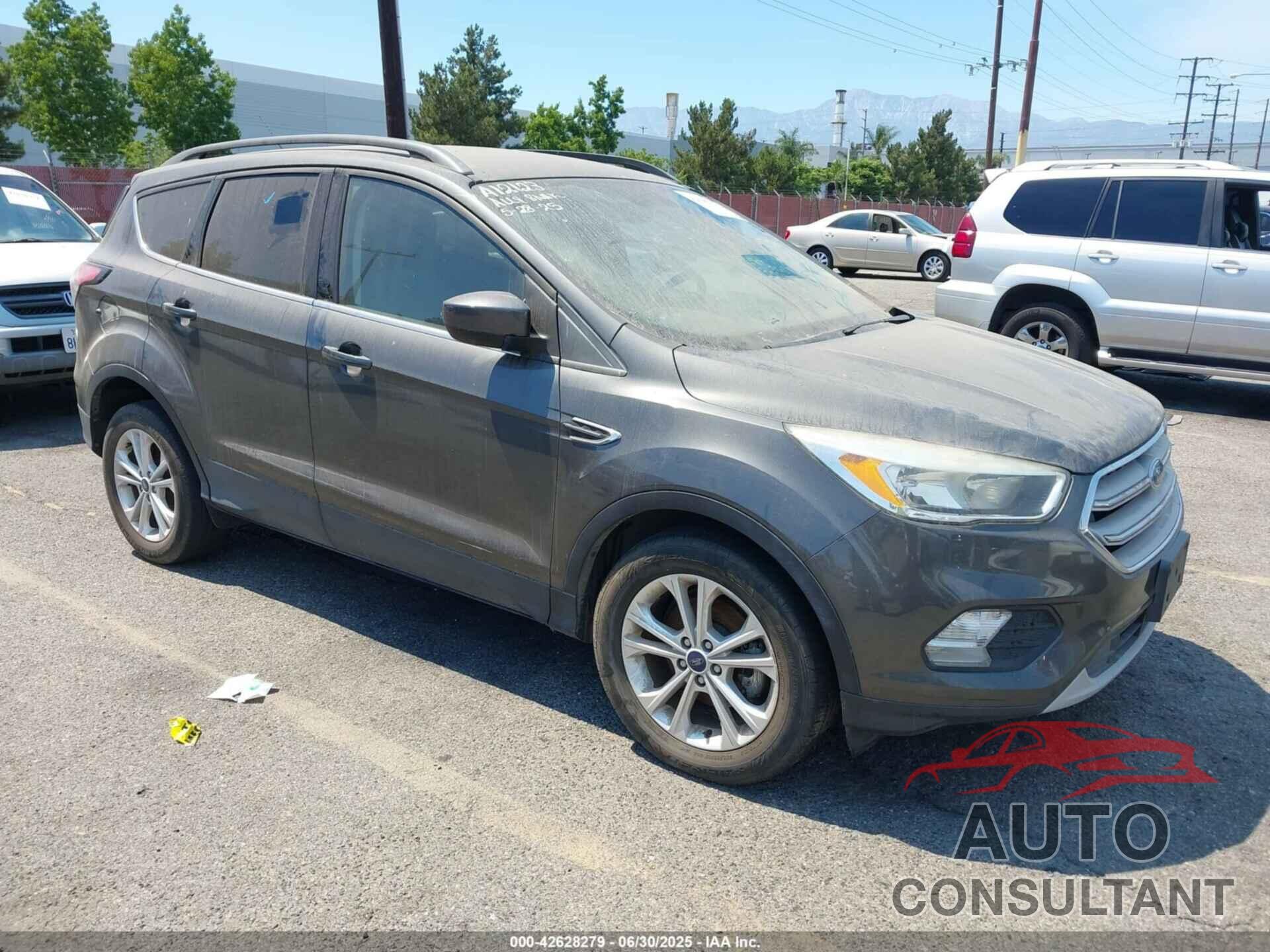 FORD ESCAPE 2018 - 1FMCU0GD8JUA12123