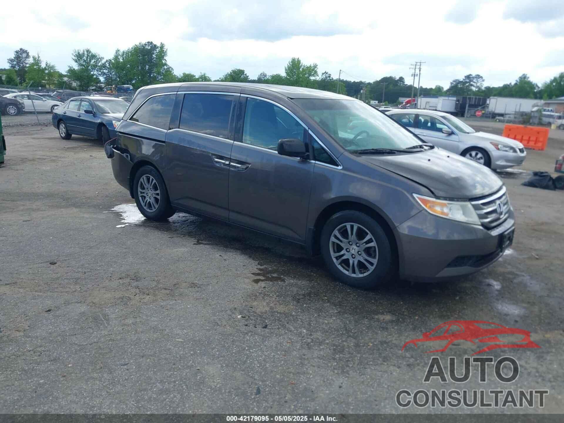 HONDA ODYSSEY 2013 - 5FNRL5H65DB026458