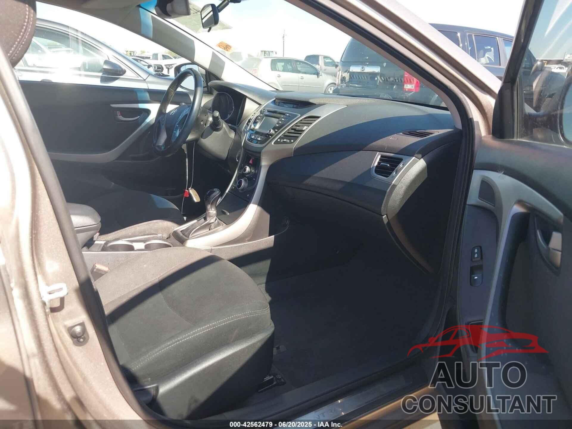 HYUNDAI ELANTRA 2016 - 5NPDH4AE6GH729242