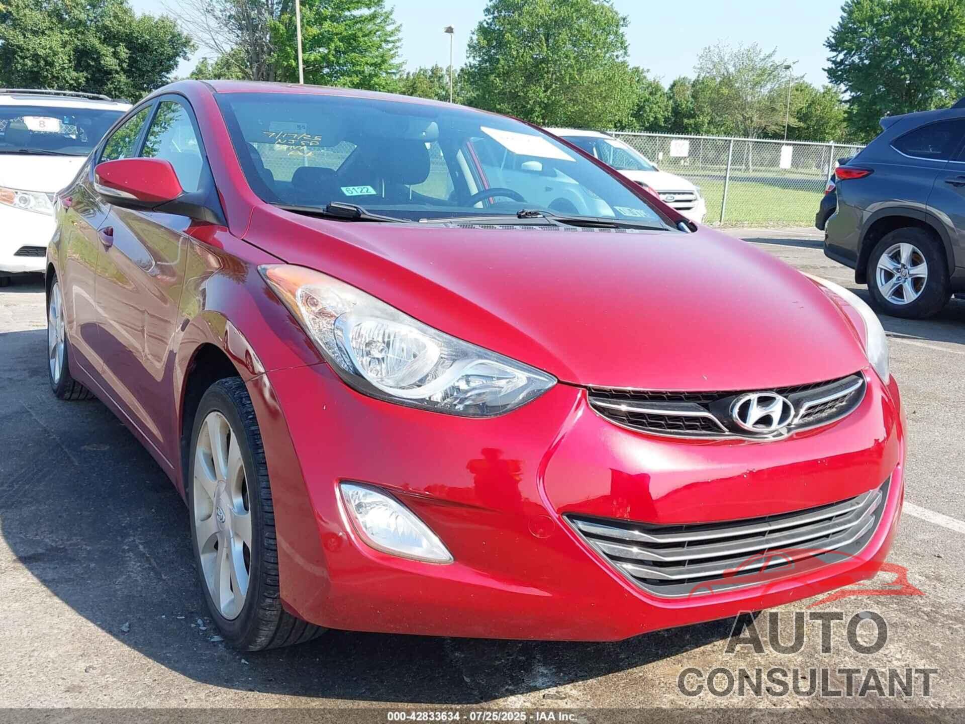 HYUNDAI ELANTRA 2013 - KMHDH4AE9DU670555