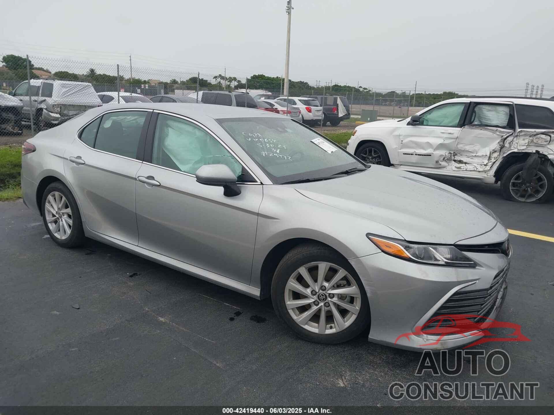 TOYOTA CAMRY 2023 - 4T1C11AK7PU080654