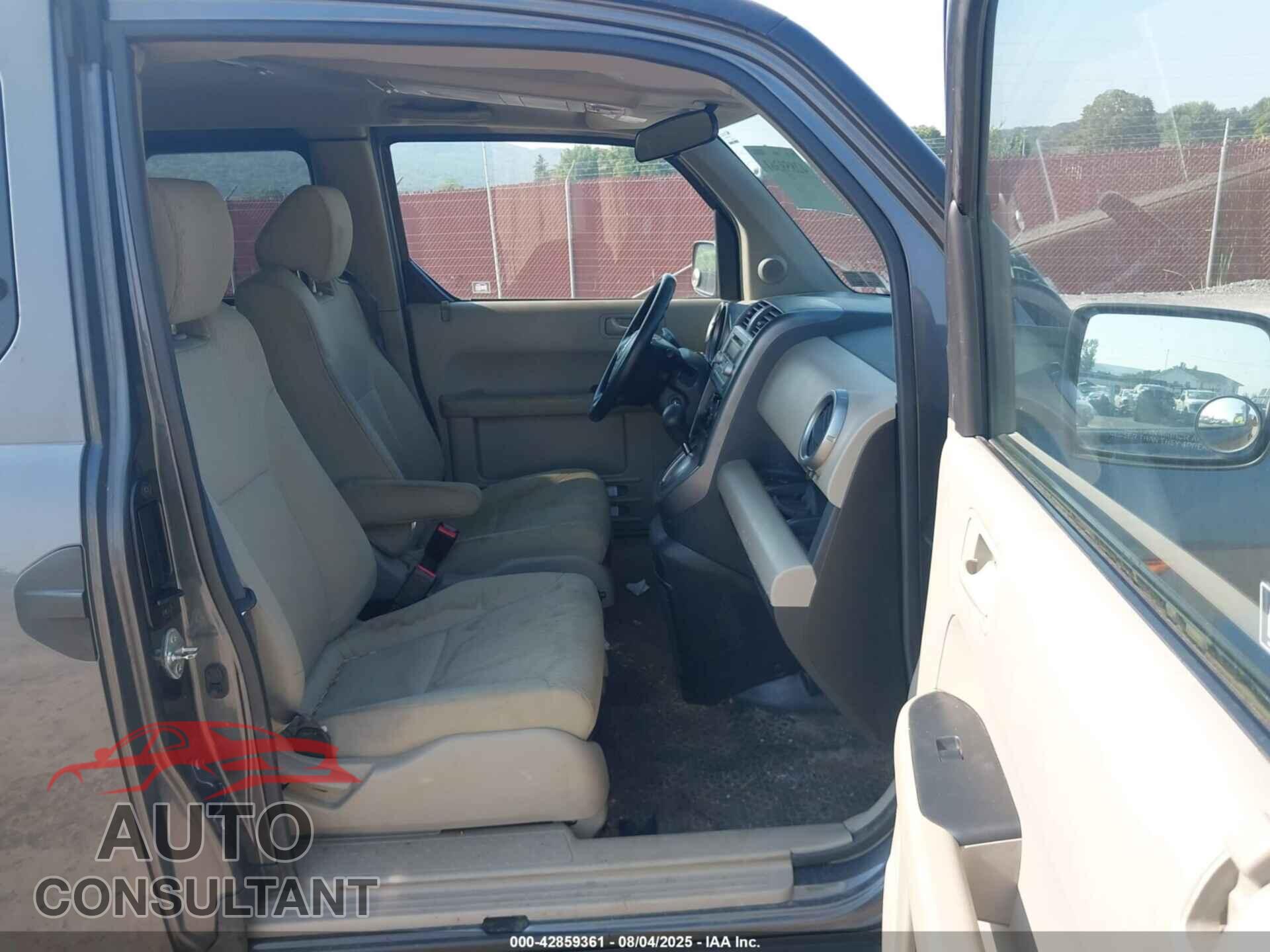 HONDA ELEMENT 2011 - 5J6YH2H78BL006701