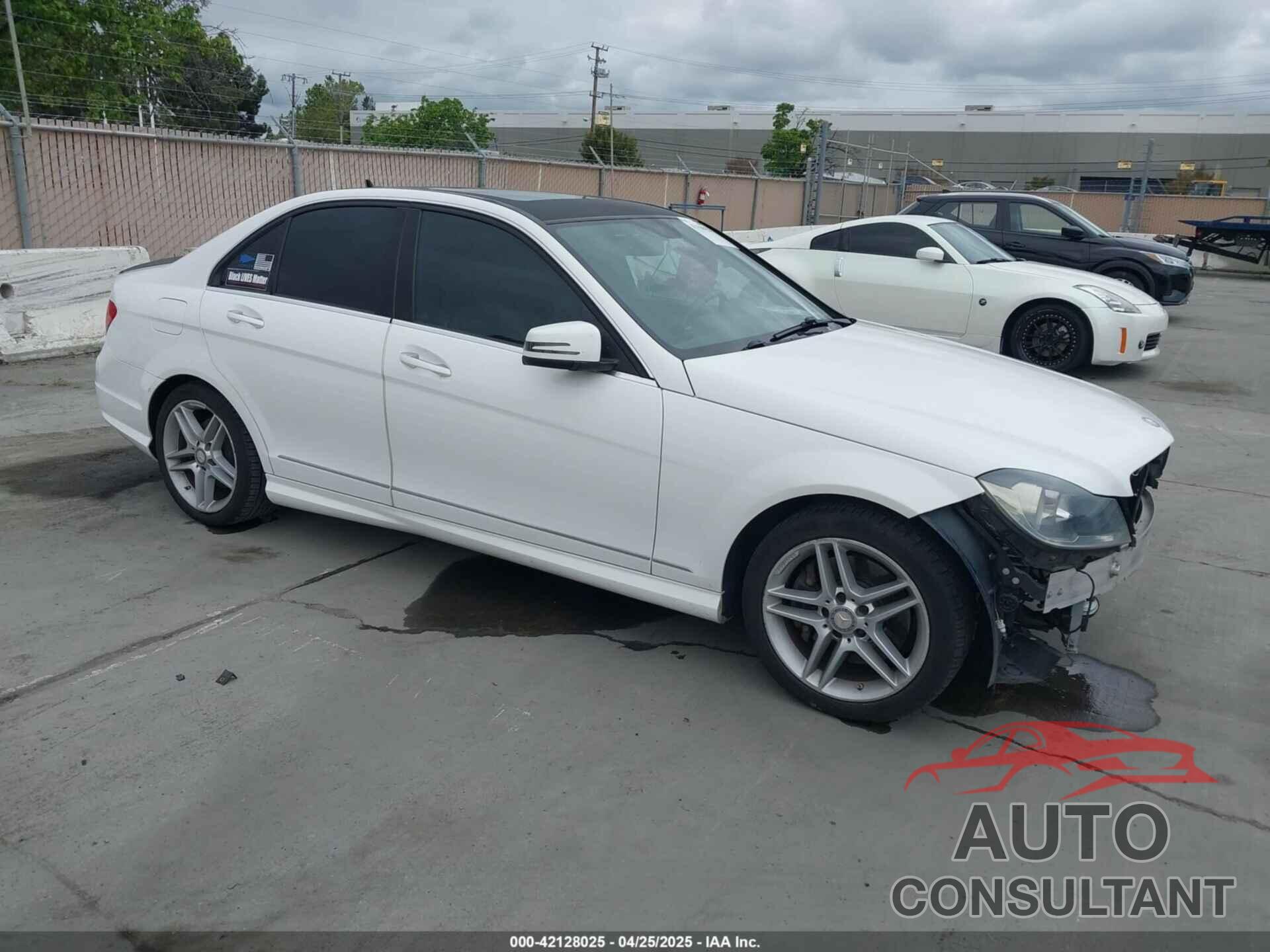 MERCEDES-BENZ C 350 2013 - WDDGF5HBXDA834637