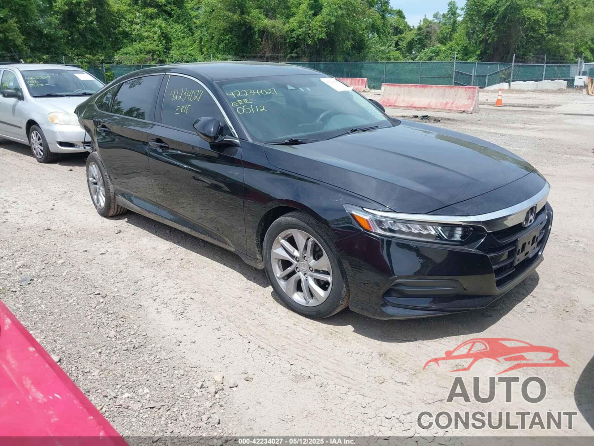 HONDA ACCORD 2018 - 1HGCV1F15JA008323