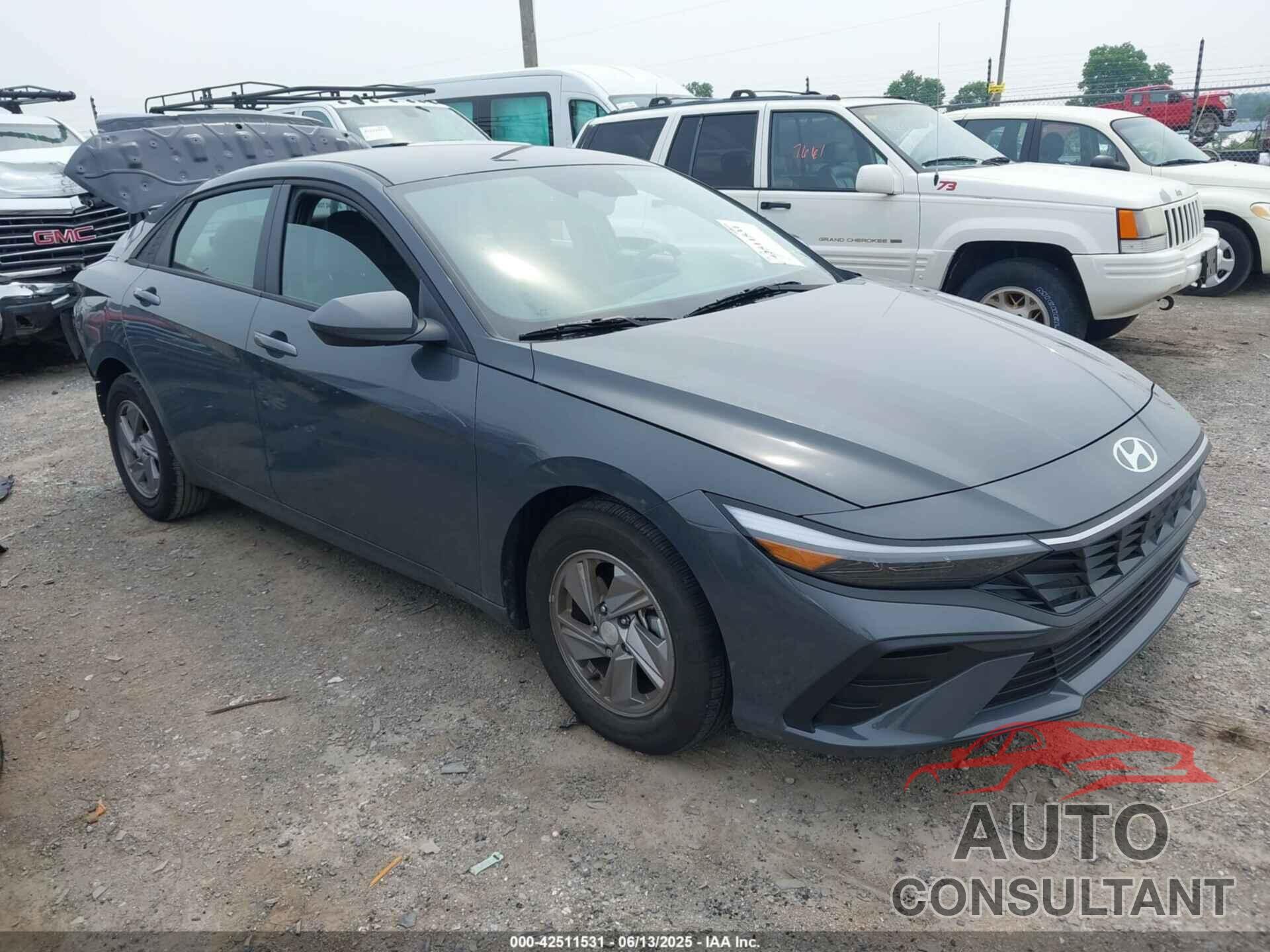 HYUNDAI ELANTRA 2025 - KMHLL4DG9SU945846