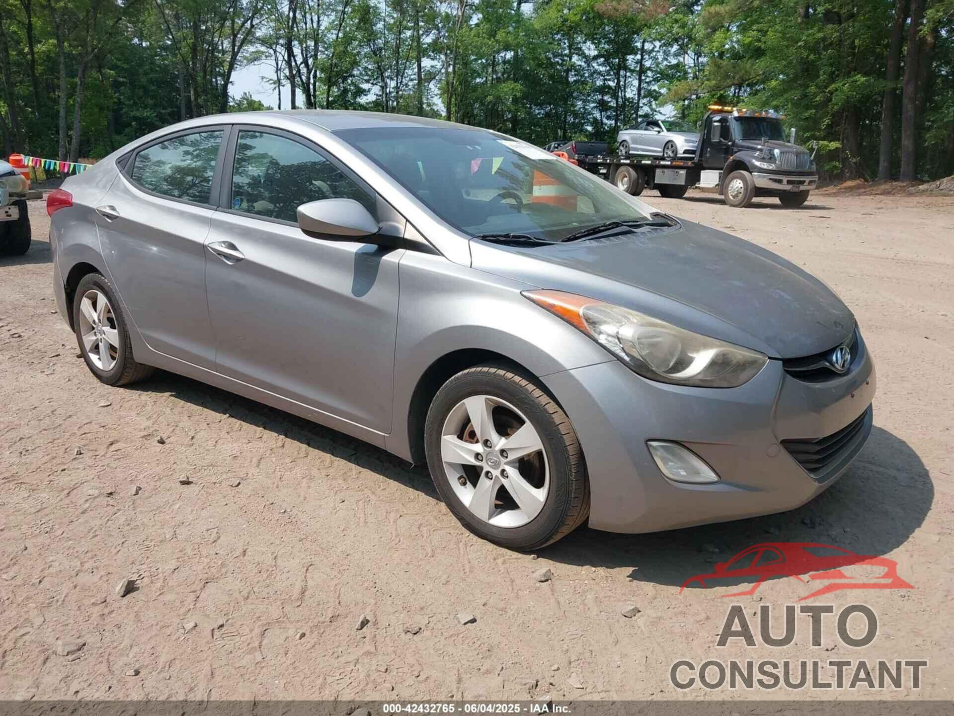 HYUNDAI ELANTRA 2012 - KMHDH4AE7CU369345