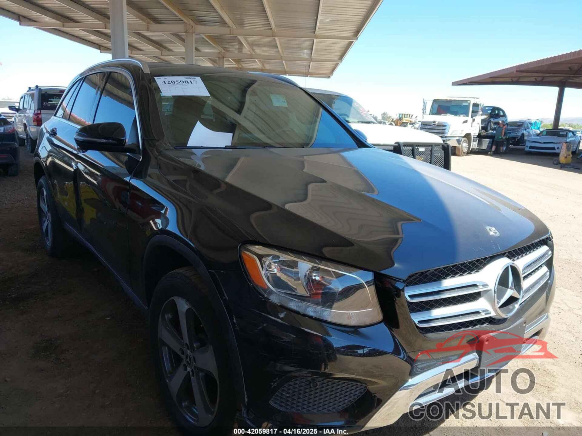 MERCEDES-BENZ GLC 300 2018 - WDC0G4JB8JV019333
