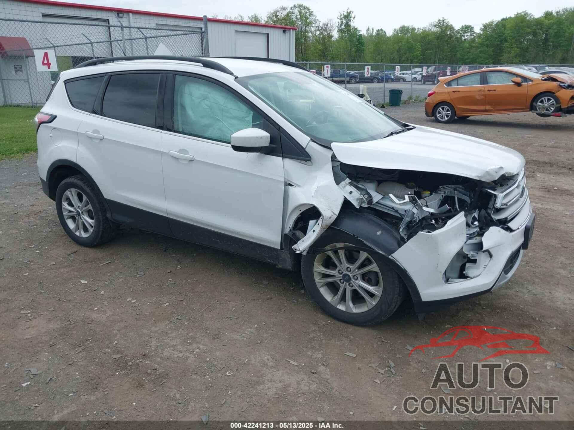 FORD ESCAPE 2018 - 1FMCU9HD3JUD56378