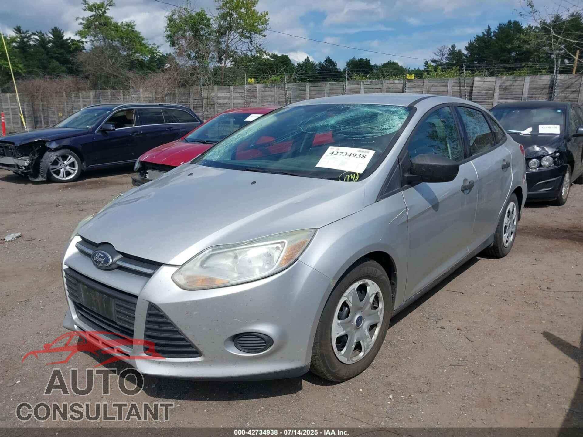 FORD FOCUS 2014 - 1FADP3E23EL231107