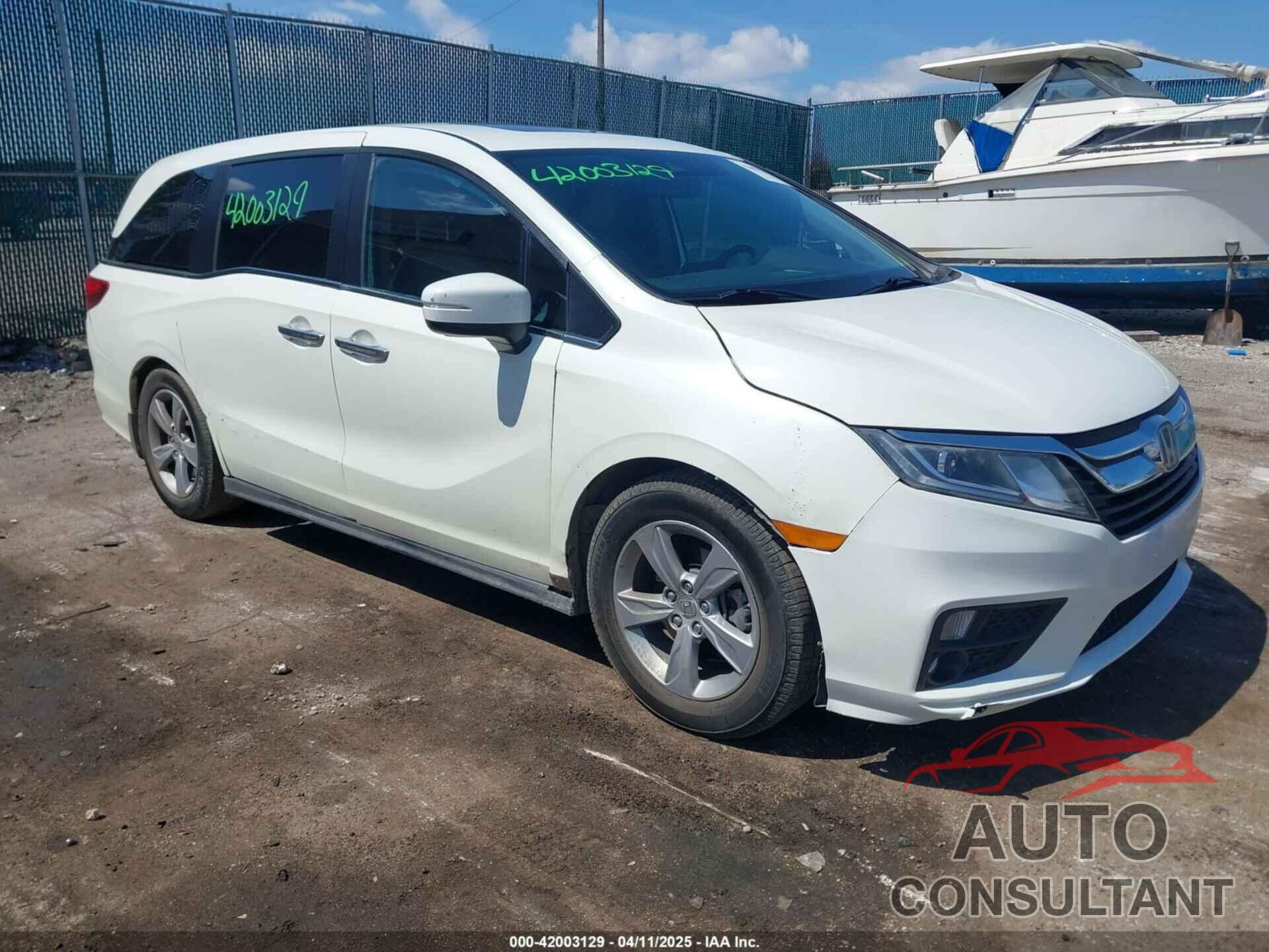 HONDA ODYSSEY 2018 - 5FNRL6H70JB102713