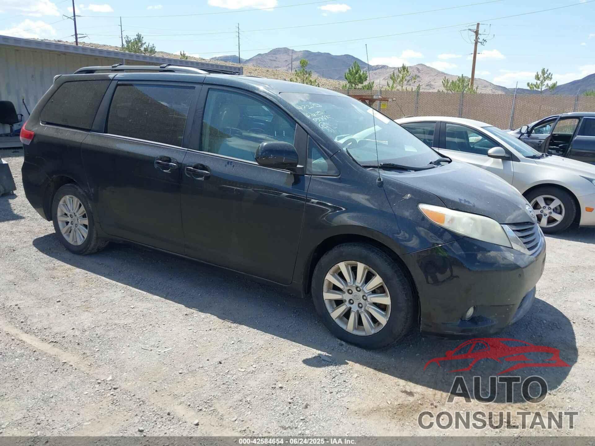 TOYOTA SIENNA 2011 - 5TDDK3DC6BS005317