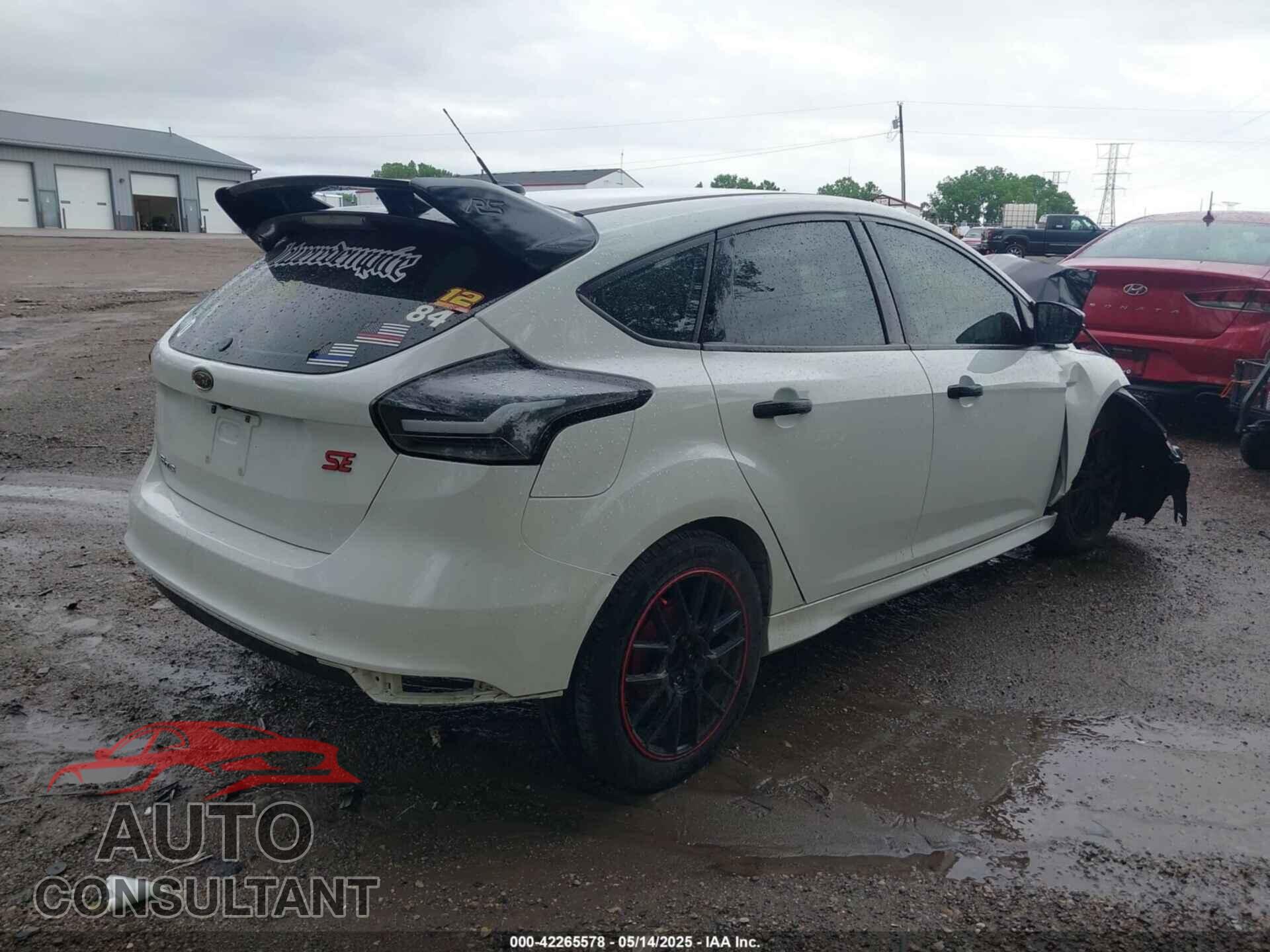 FORD FOCUS 2016 - 1FADP3K25GL325268