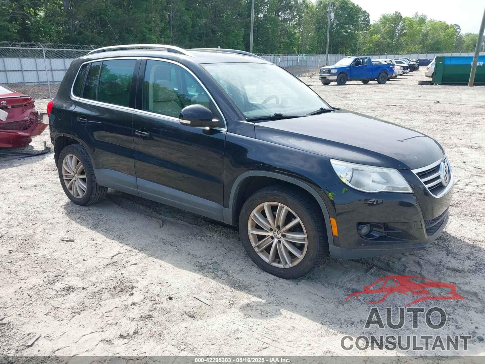 VOLKSWAGEN TIGUAN 2011 - WVGAV7AX2BW534218