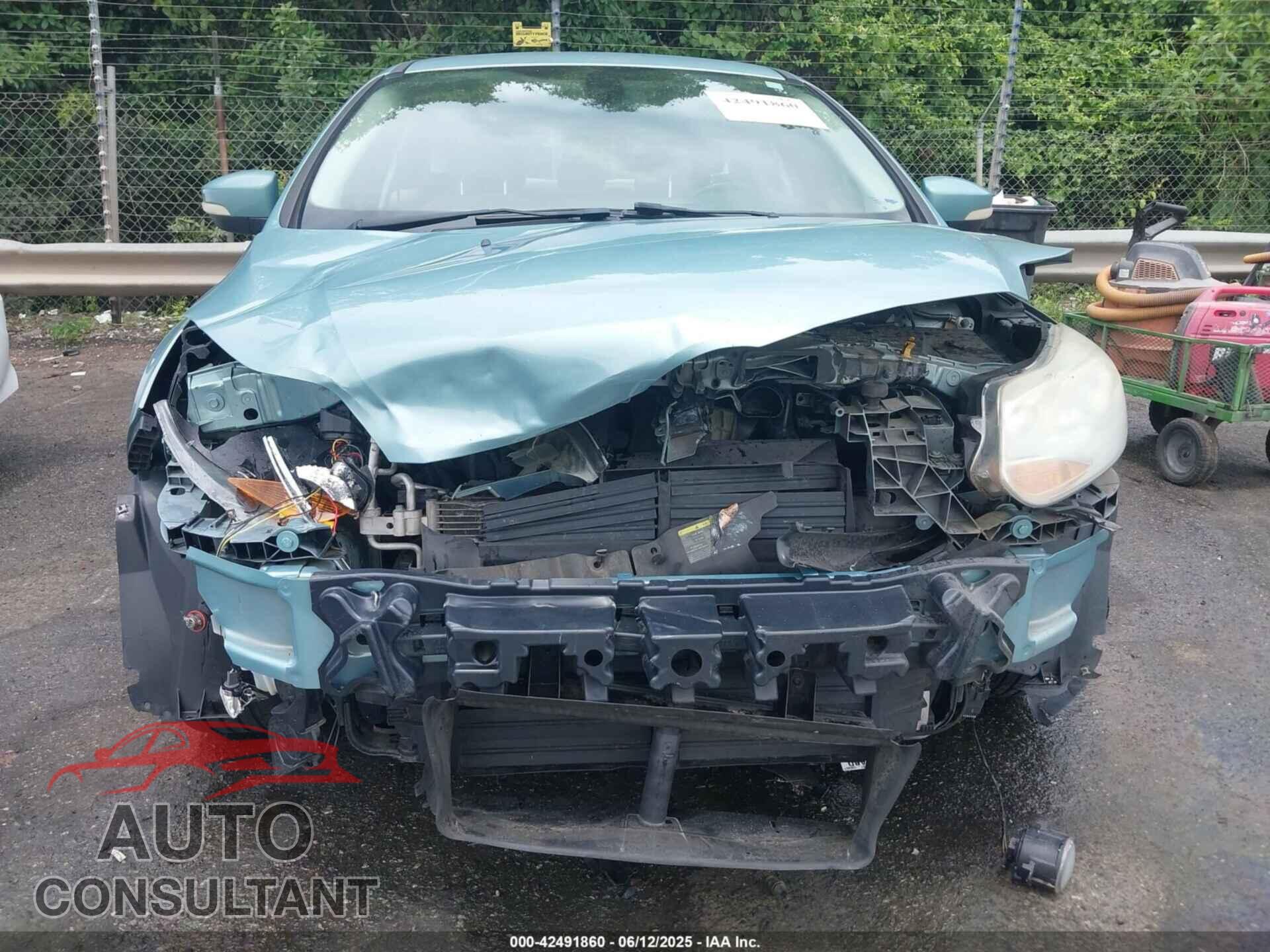 FORD FOCUS 2012 - 1FAHP3M27CL214066
