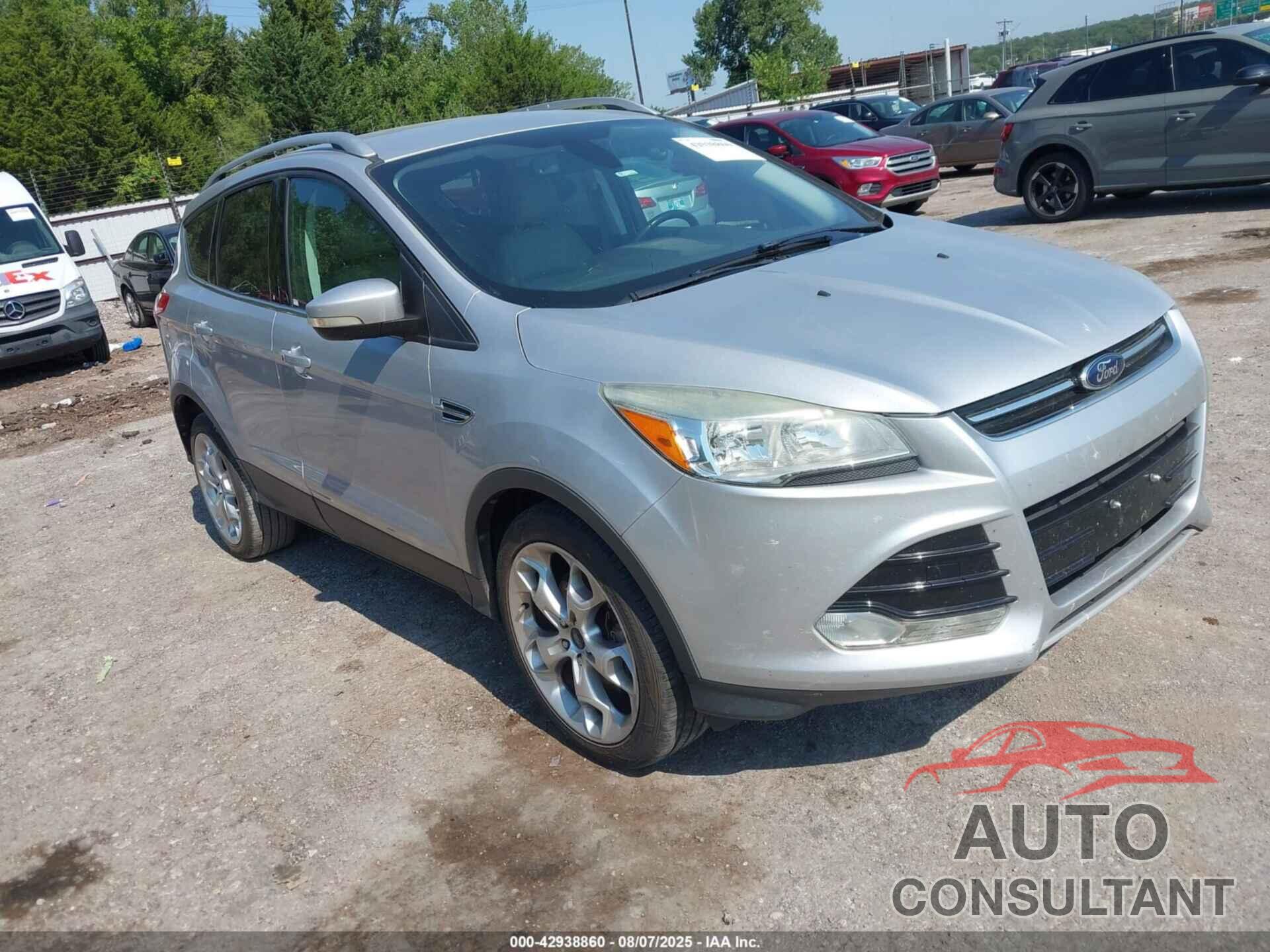 FORD ESCAPE 2014 - 1FMCU0J98EUB71850