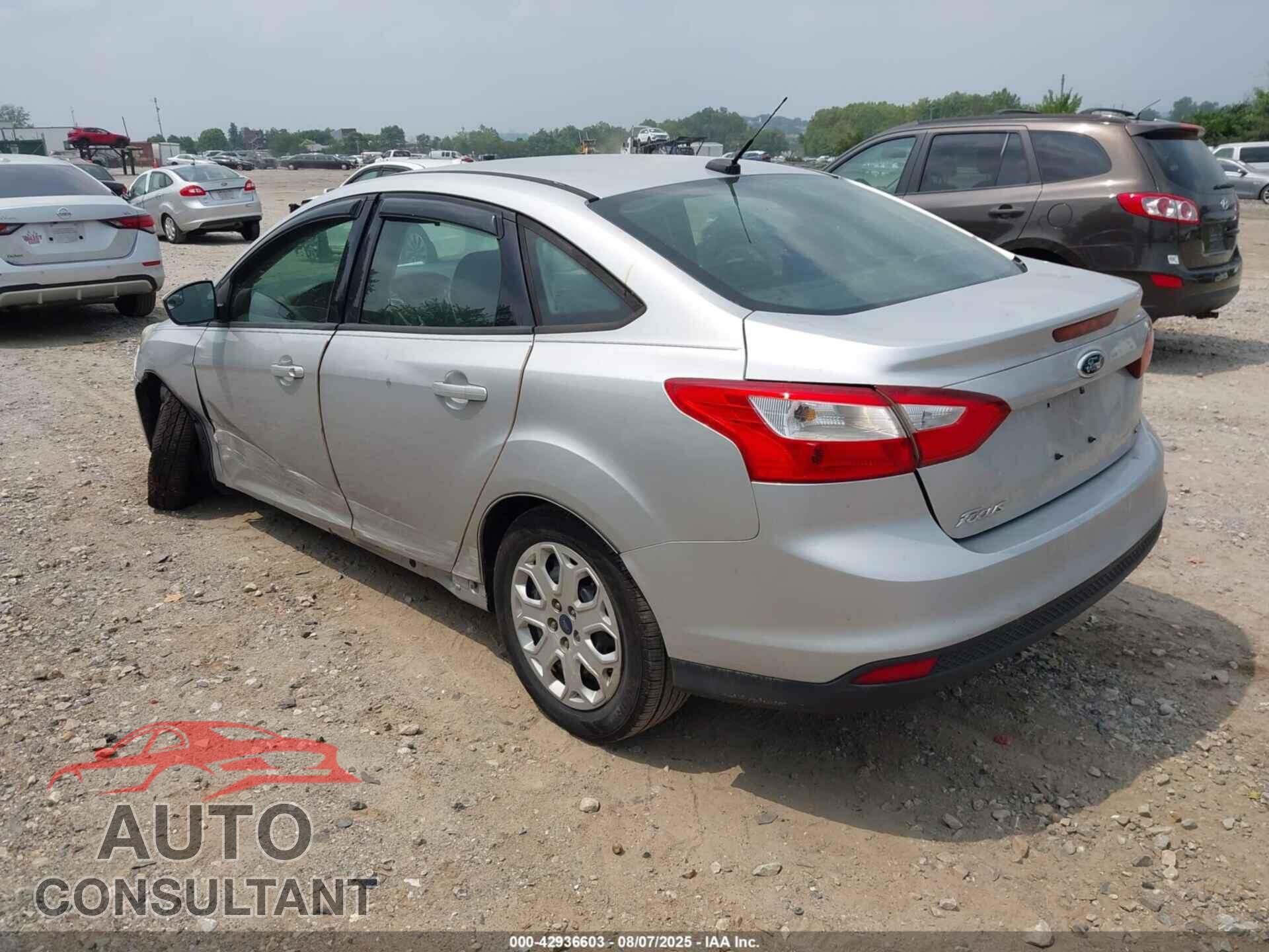 FORD FOCUS 2012 - 1FAHP3F25CL121348