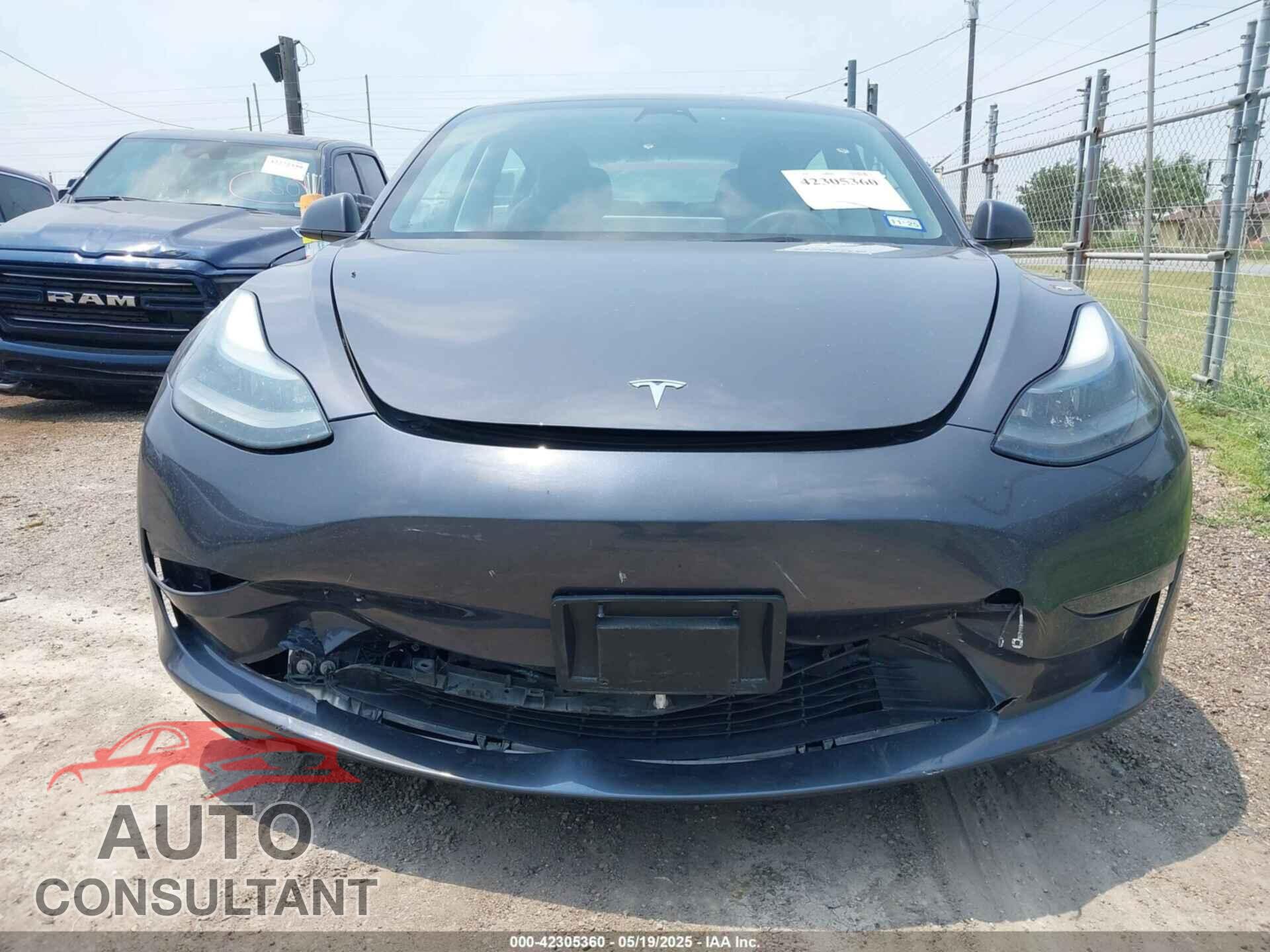 TESLA MODEL 3 2023 - 5YJ3E1EA7PF409243