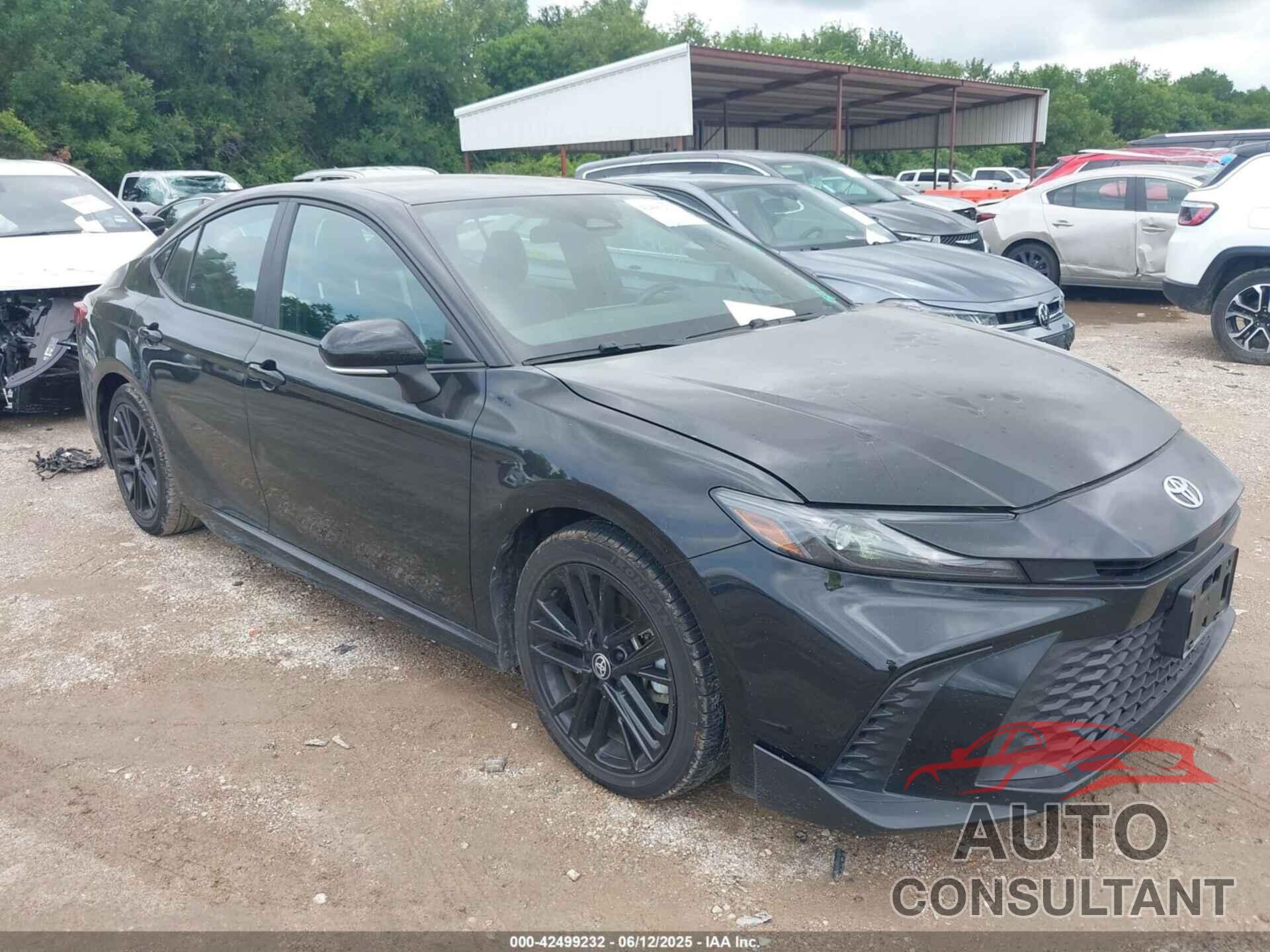 TOYOTA CAMRY 2025 - 4T1DAACKXSU528847