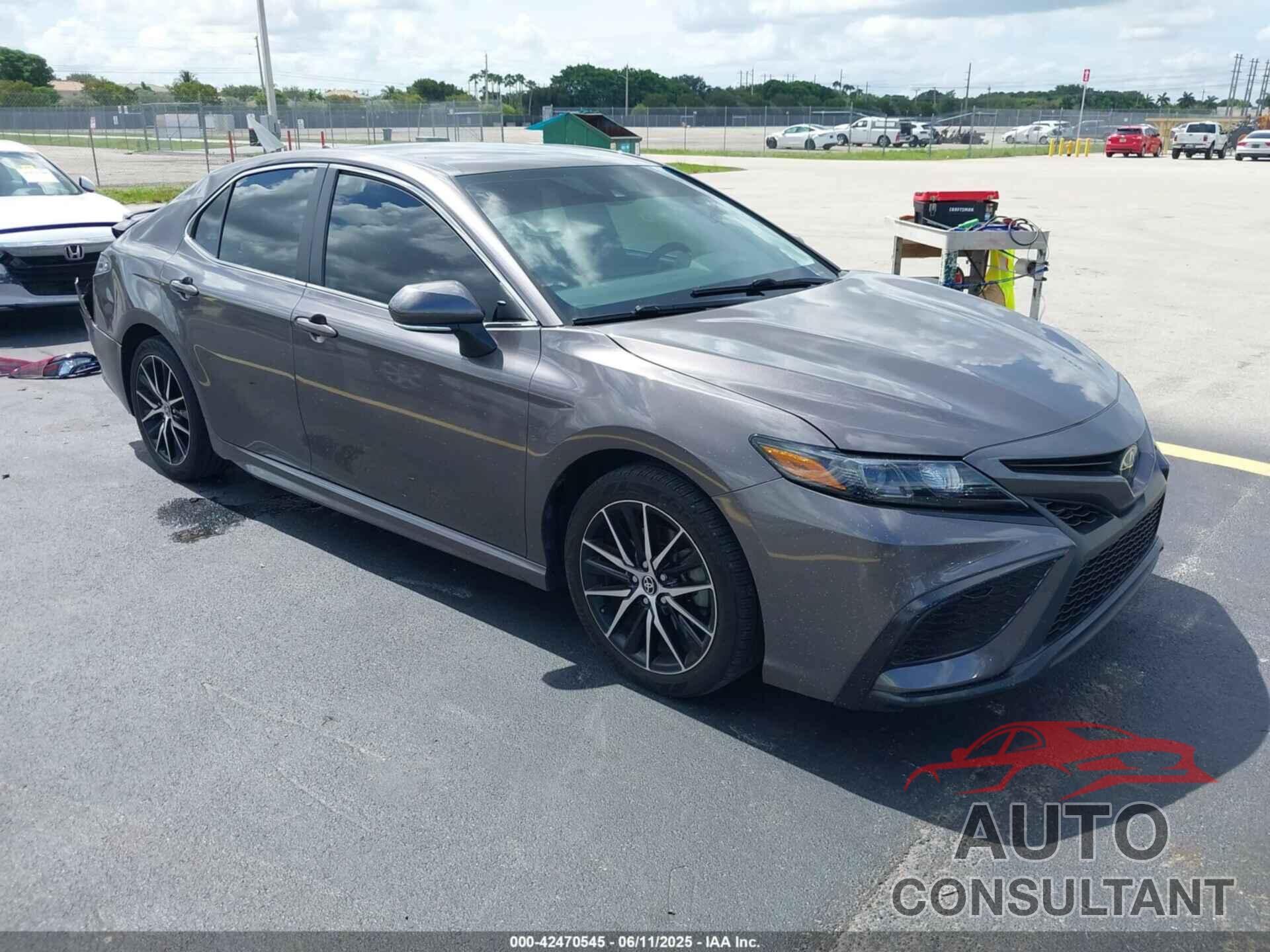 TOYOTA CAMRY 2023 - 4T1G11AK3PU738763