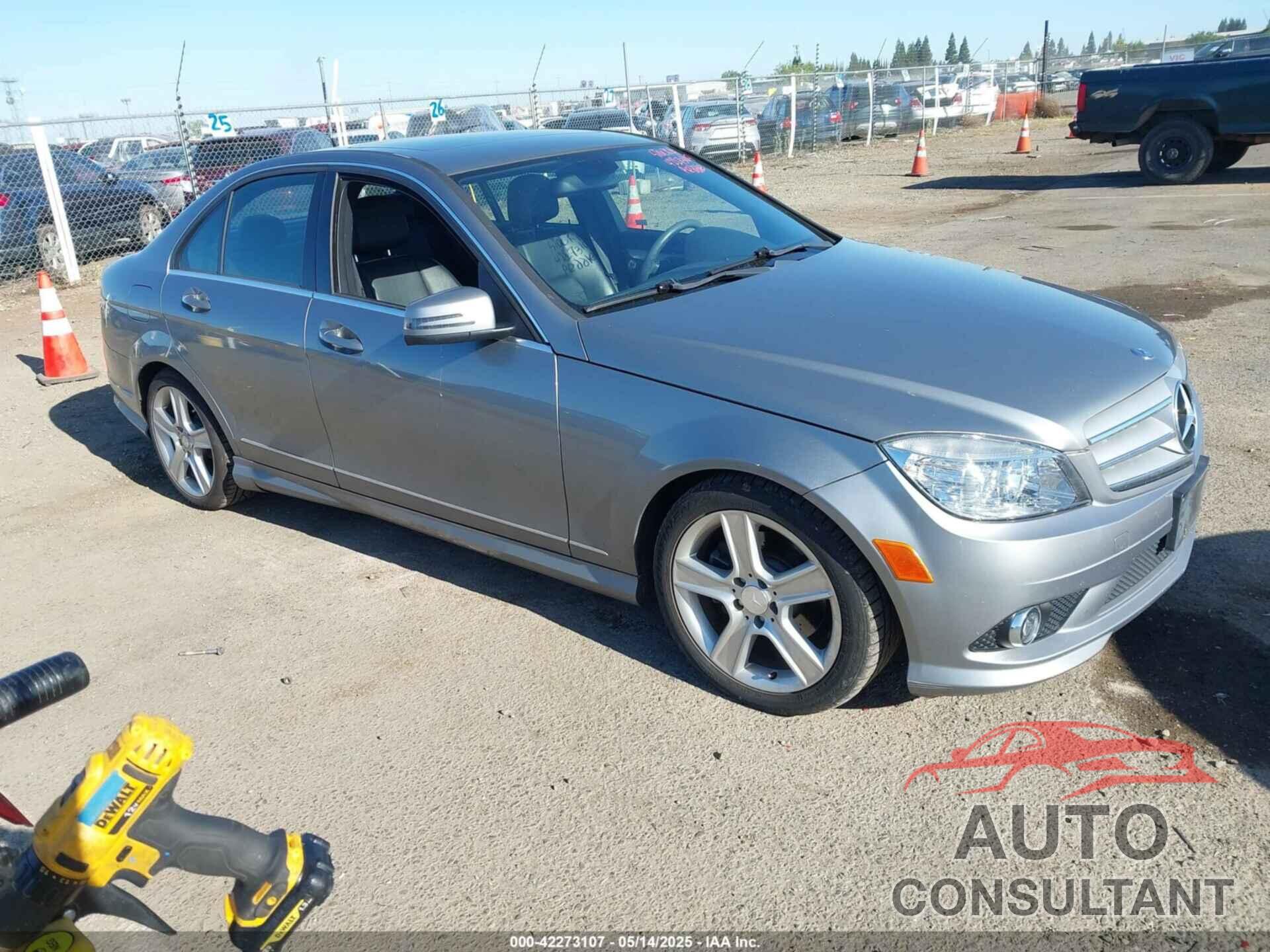 MERCEDES-BENZ C 300 2010 - WDDGF5EB8AR086973