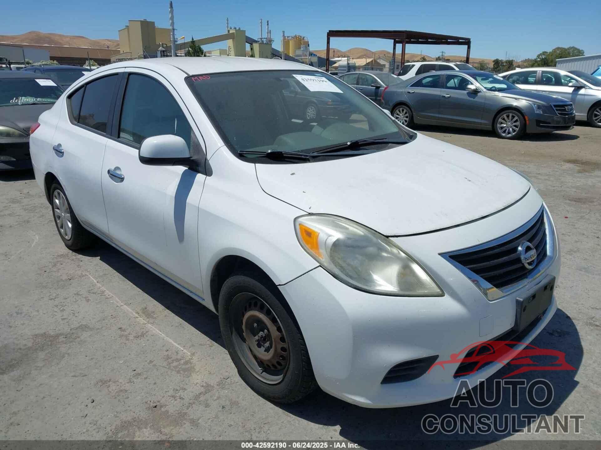 NISSAN VERSA 2012 - 3N1CN7AP5CL810401