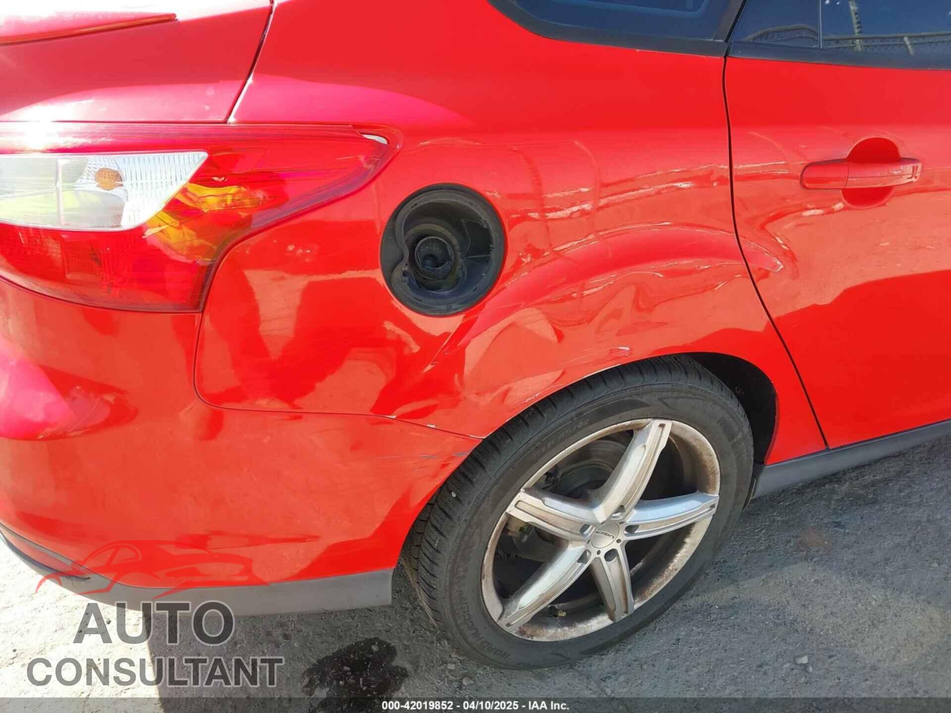 FORD FOCUS 2013 - 1FADP3F20DL266037