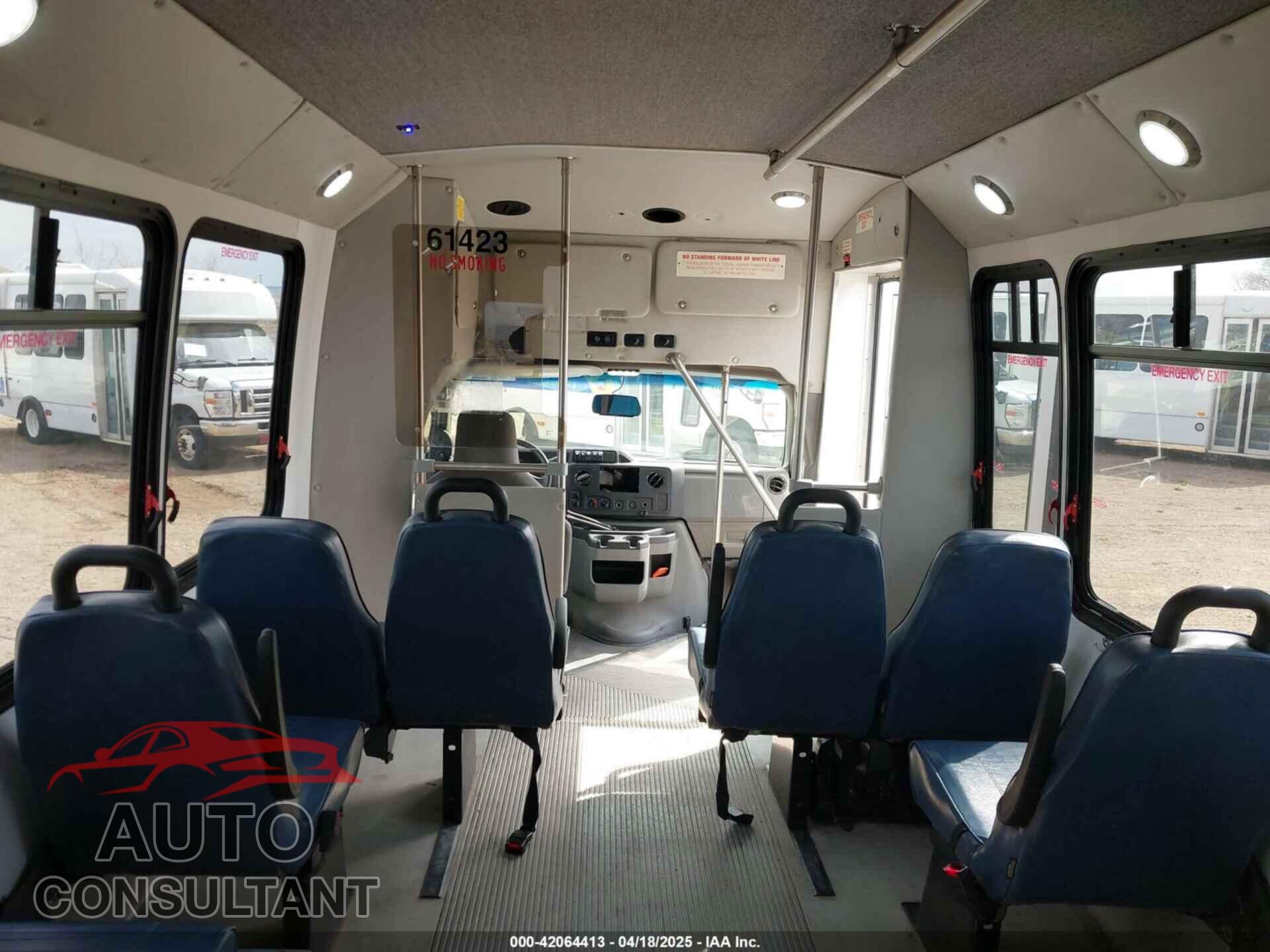 FORD E-450 CUTAWAY 2019 - 1FDFE4FS2KDC30982