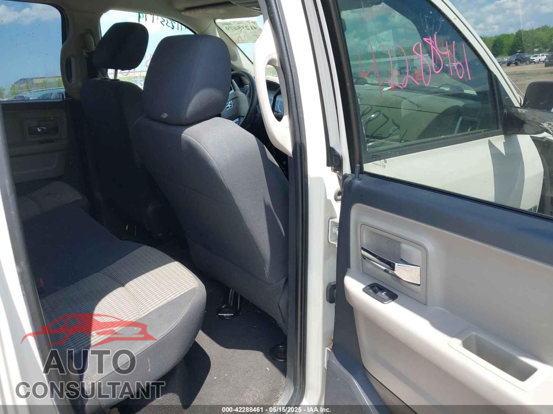 DODGE RAM 1500 2009 - 1D3HV18T69S758300