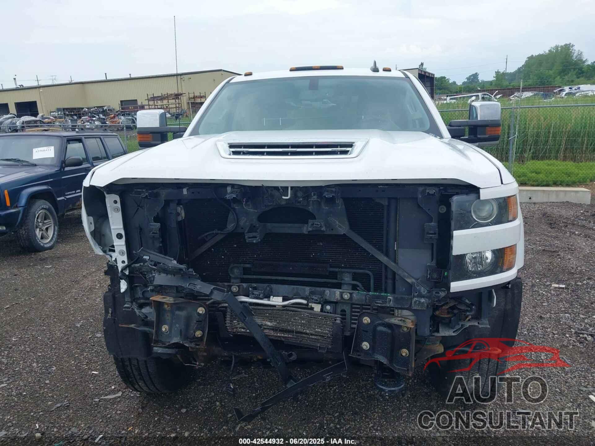 CHEVROLET SILVERADO 2500HD 2017 - 1GC1KVEY1HF242802